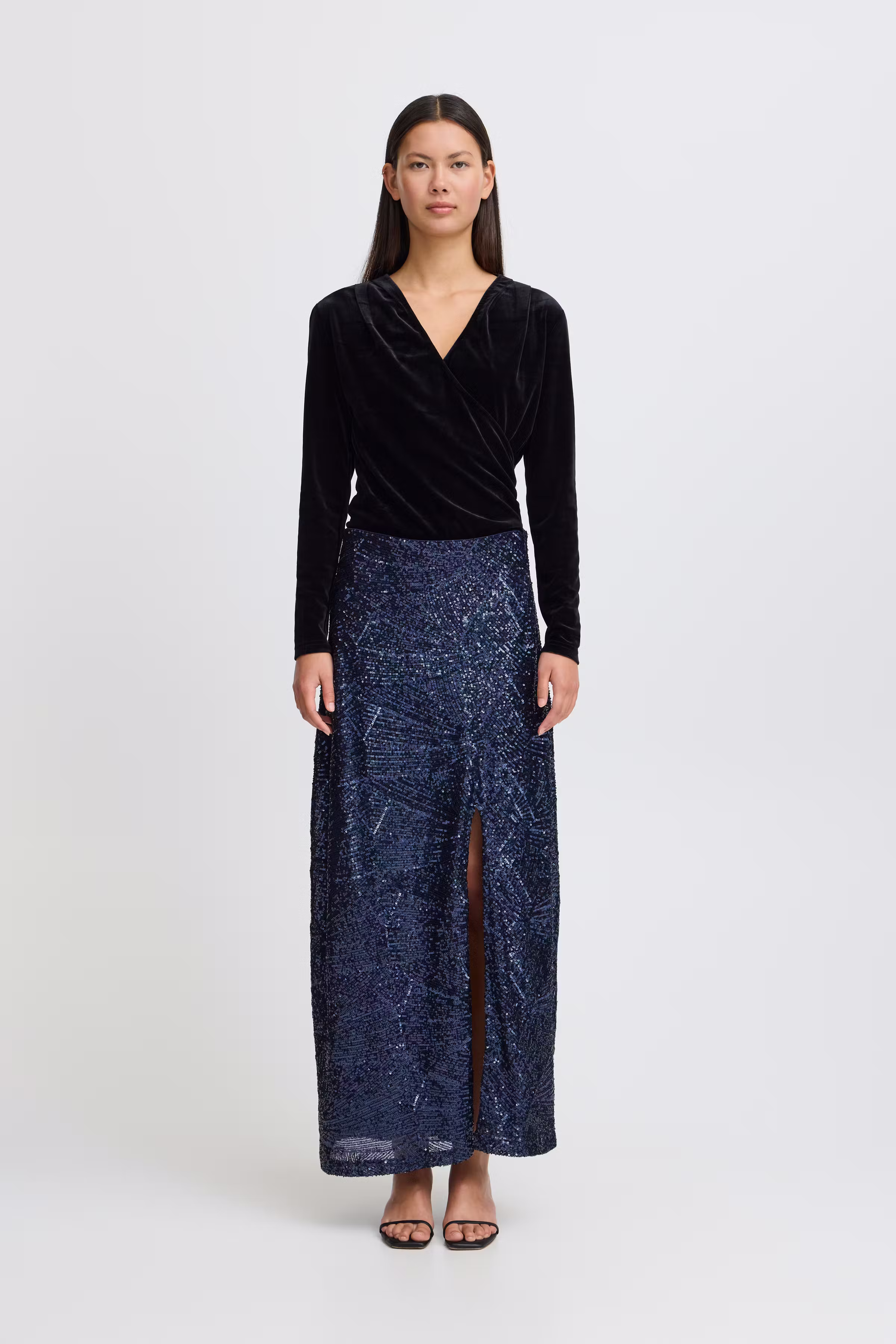 IAKAYITA Body LOOKBOOK FRONT 20122388-194008