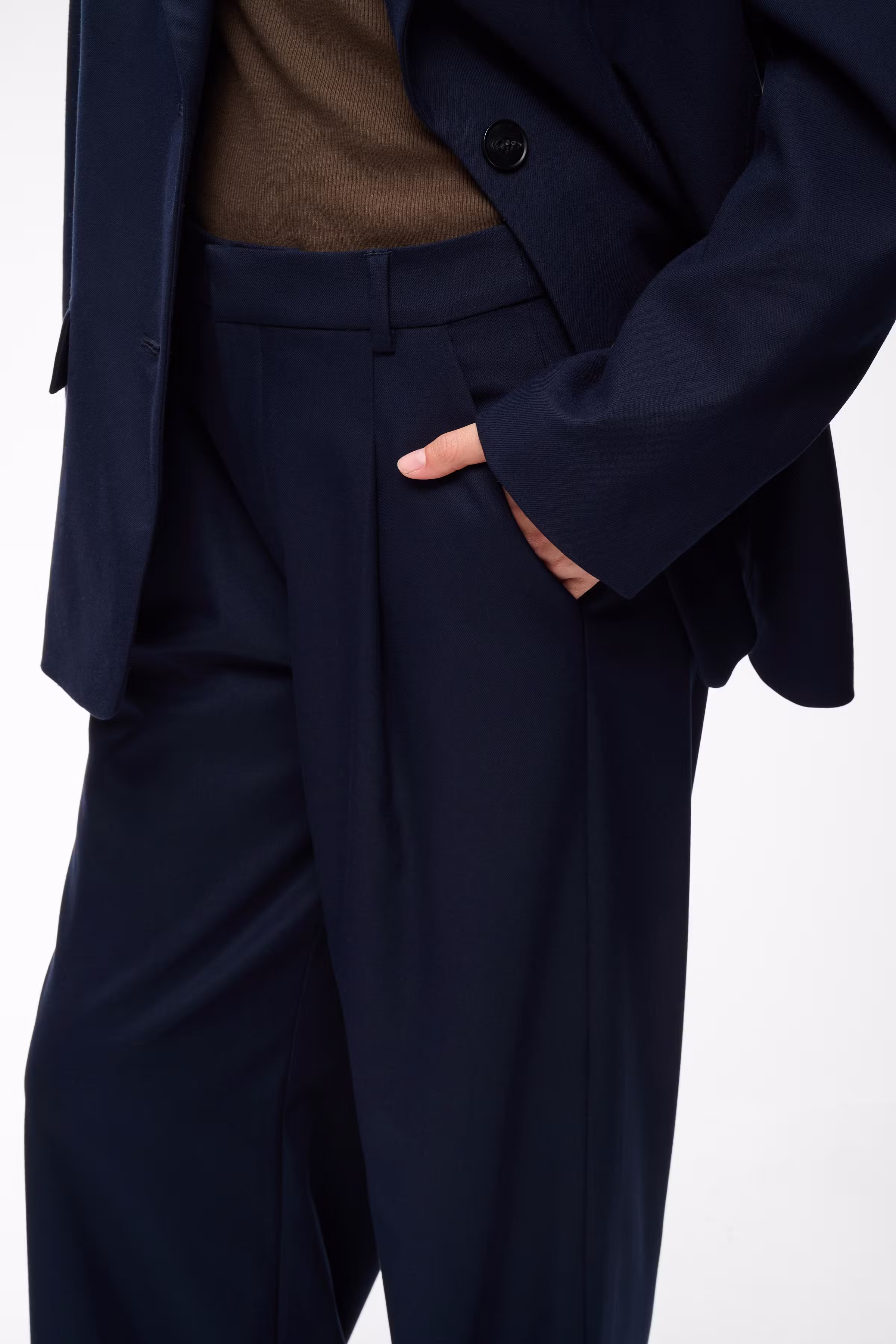 GZpaula Trousers LOOKBOOK DETAIL 10910627-193922