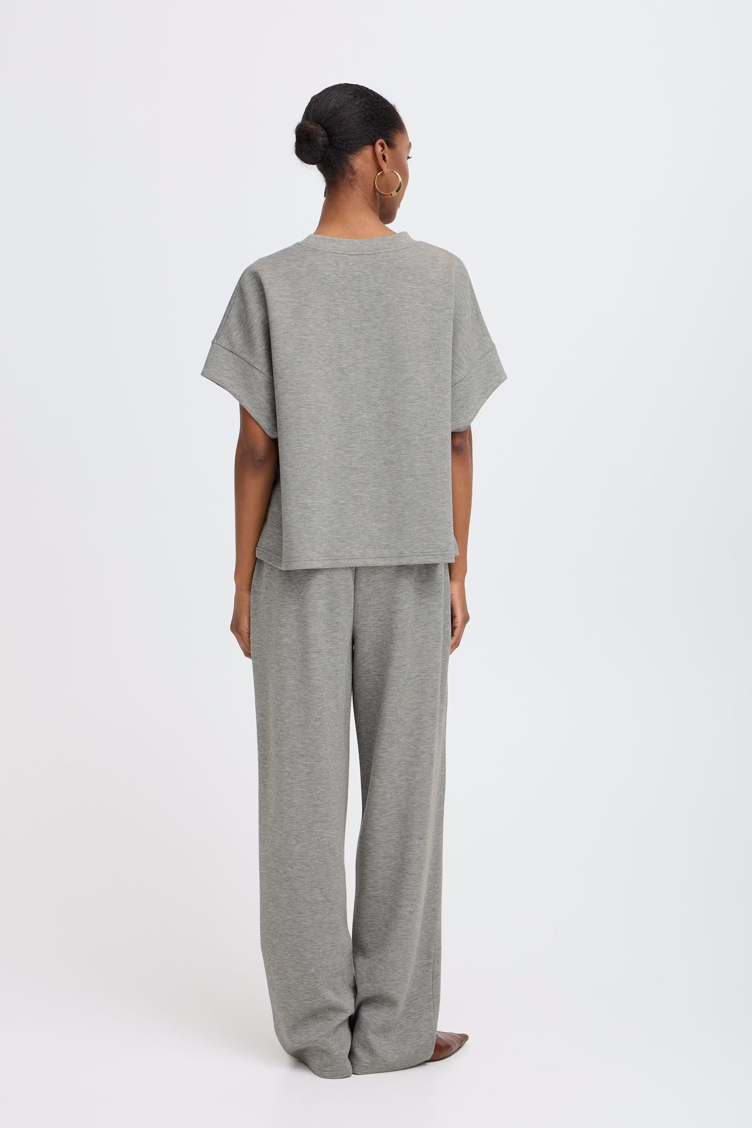 BYPUSTI Sweatshirt LOOKBOOK BACK 20817178-200455