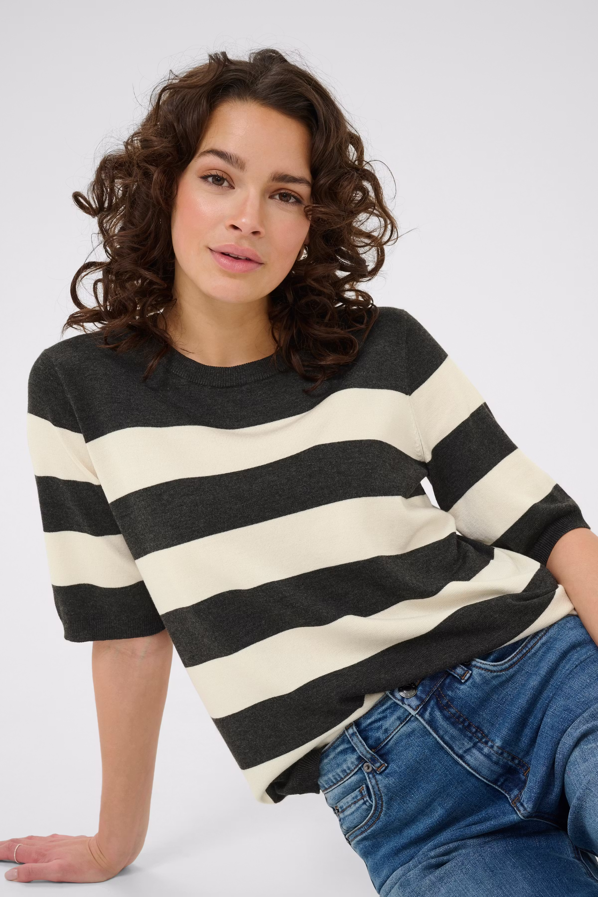 KAlizza Pullover LOOKBOOK DETAIL 10508410-108416