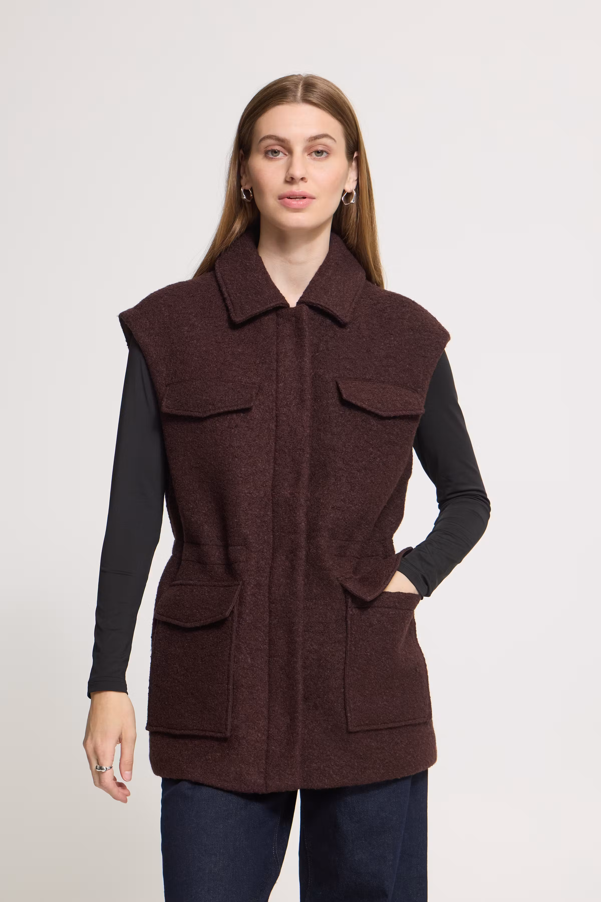 IHSTIPA Vest yttertøj LOOKBOOK FRONT 20125858-191106