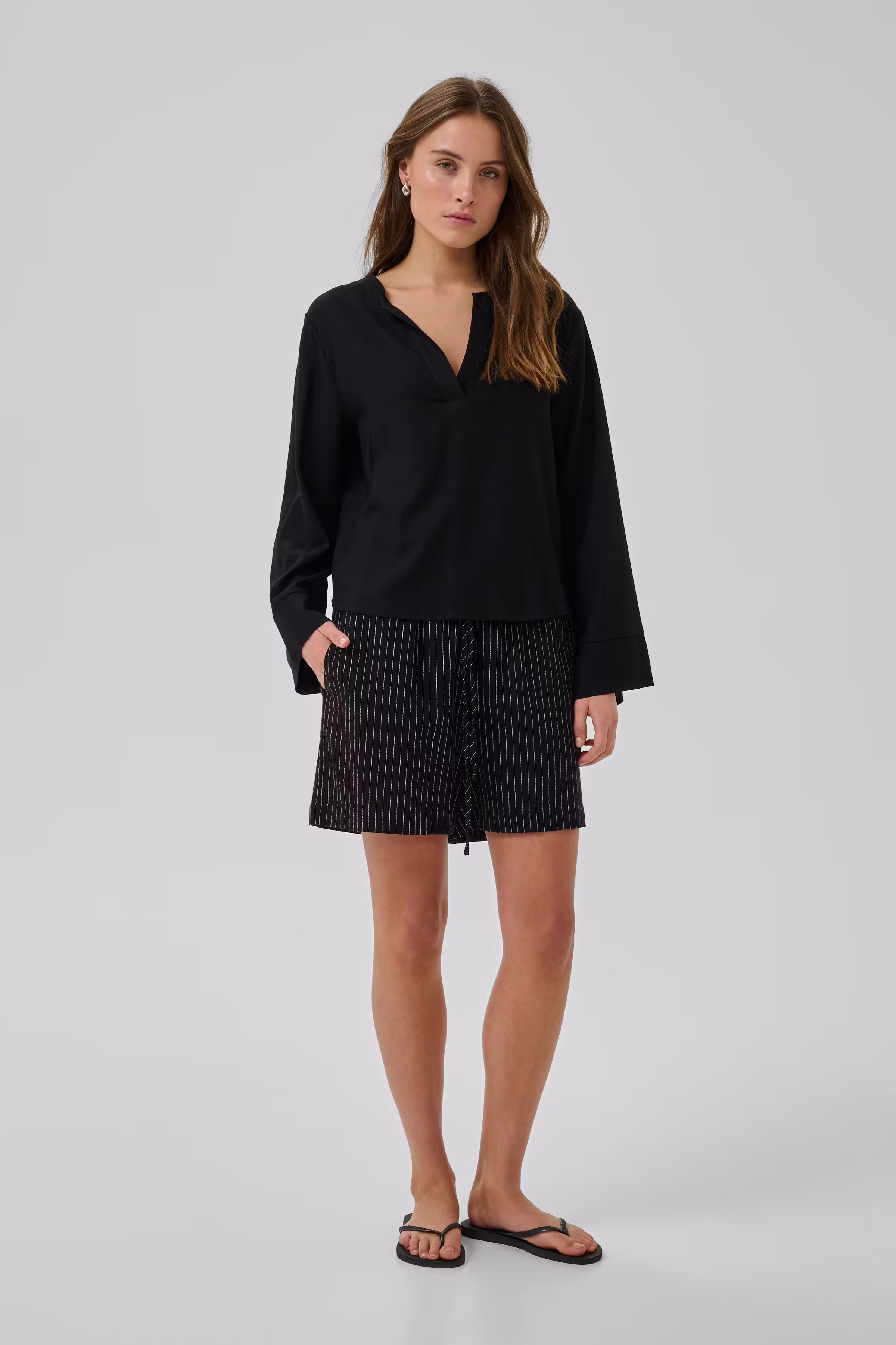 JannieMW Shorts LOOKBOOK FRONT 10705171-109437