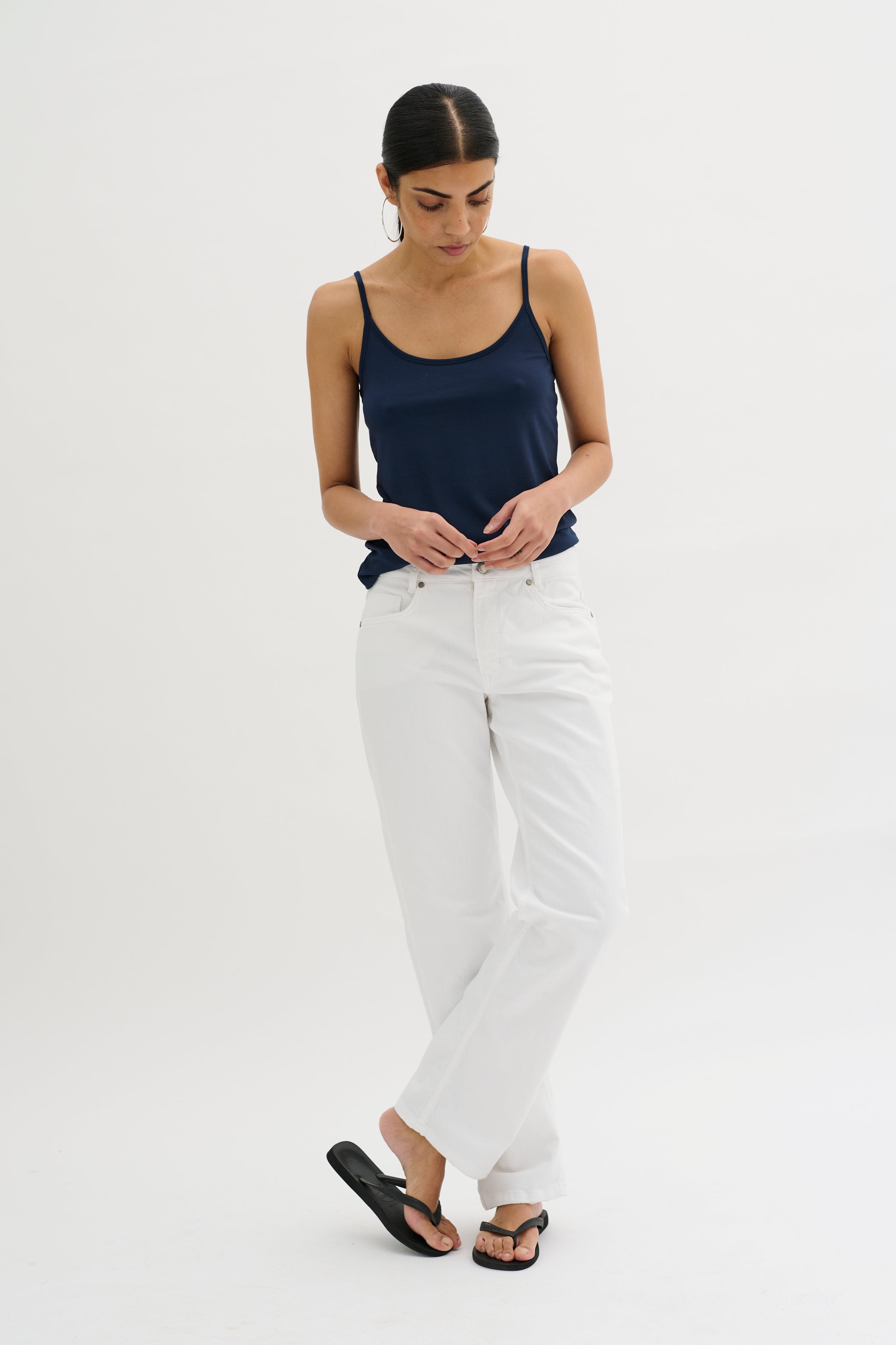 17 THE MODAL TOP LOCATION NONE 10703599-194010