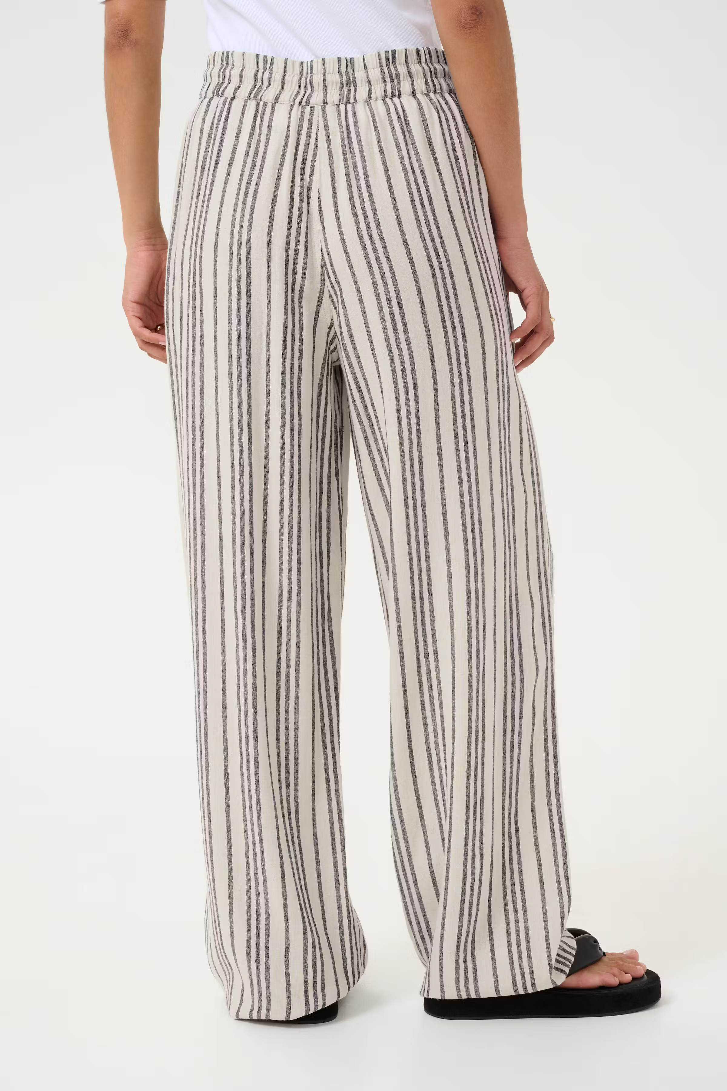 KAmilia Lin bukser LOOKBOOK BACK 10508314-107124