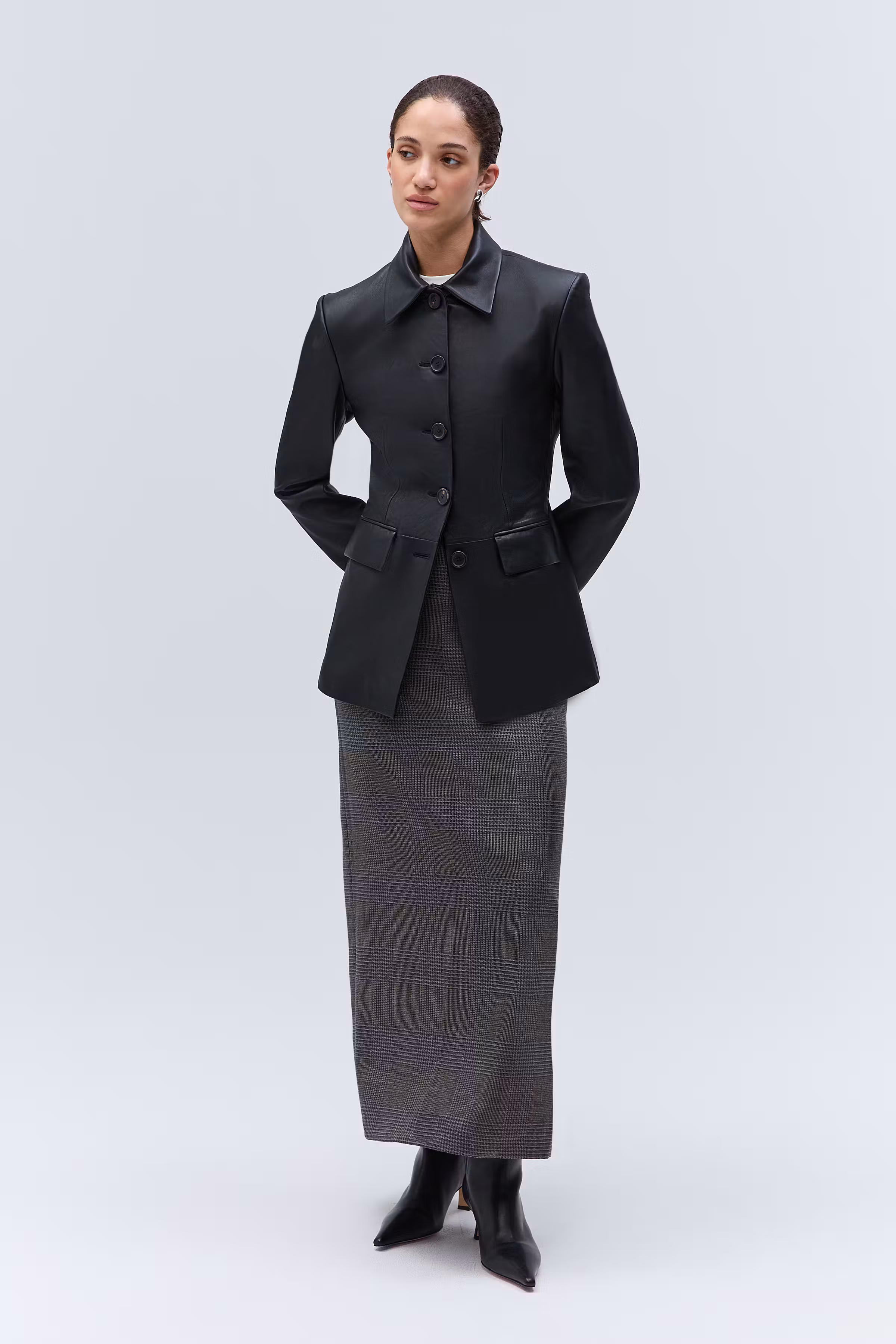 IOSageLouise Skirt LOOKBOOK FRONT 30600792-MC1999