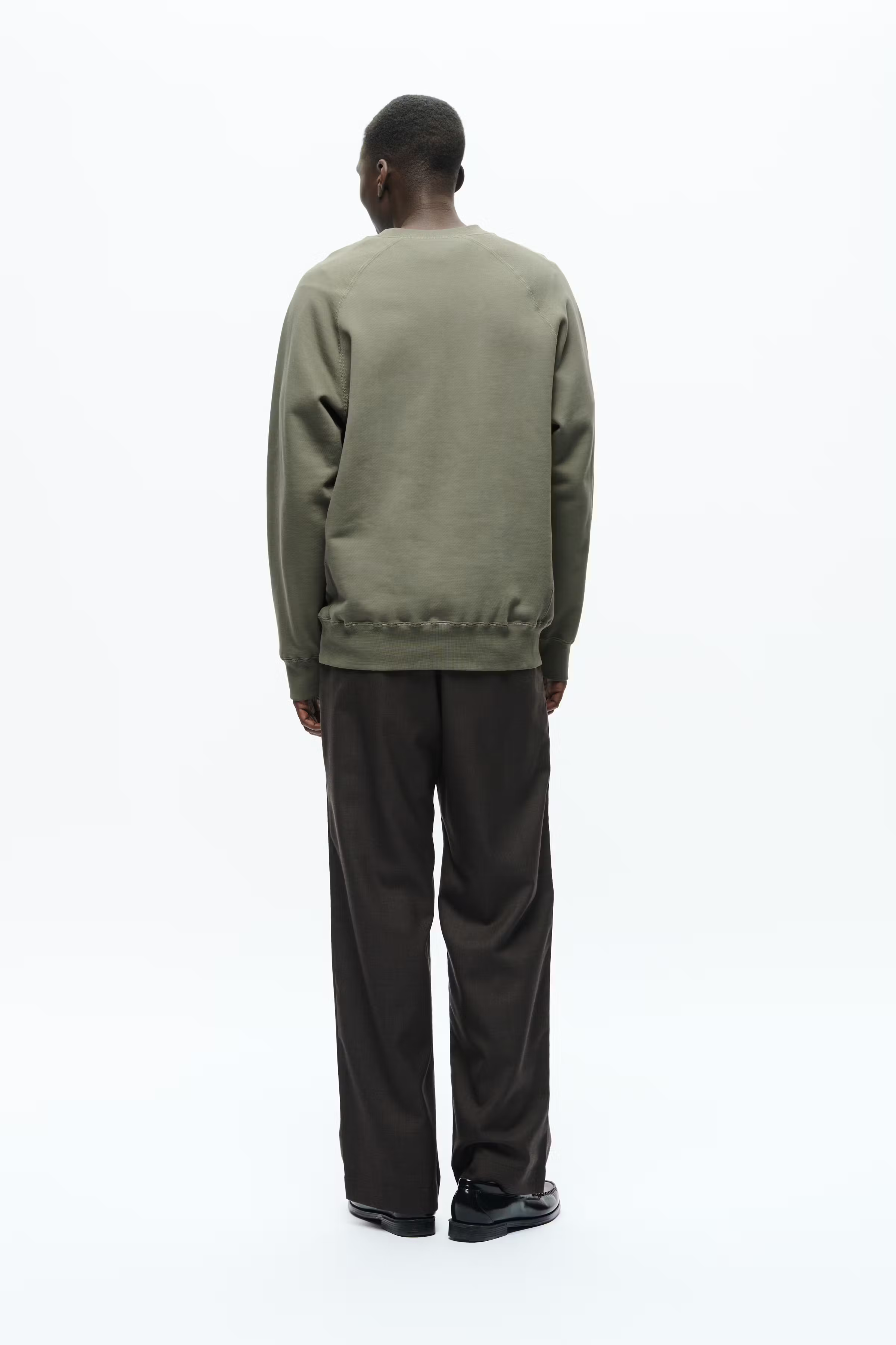 WWHester Sweatshirt LOOKBOOK BACK 30251428-180515