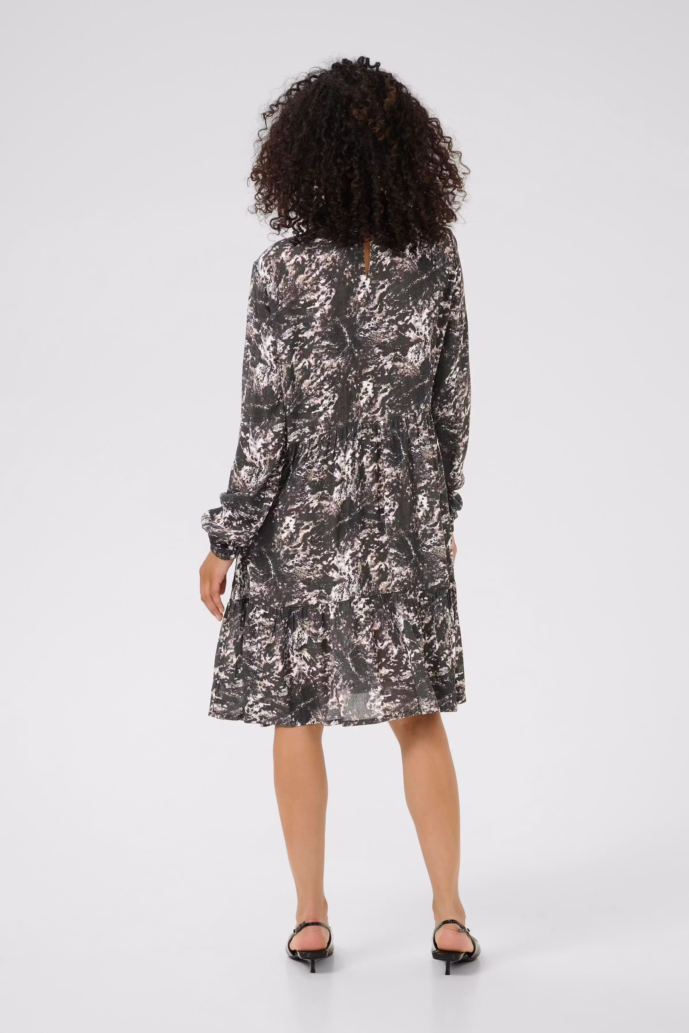 KAlinda Kjole LOOKBOOK FRONT 10510741-108203