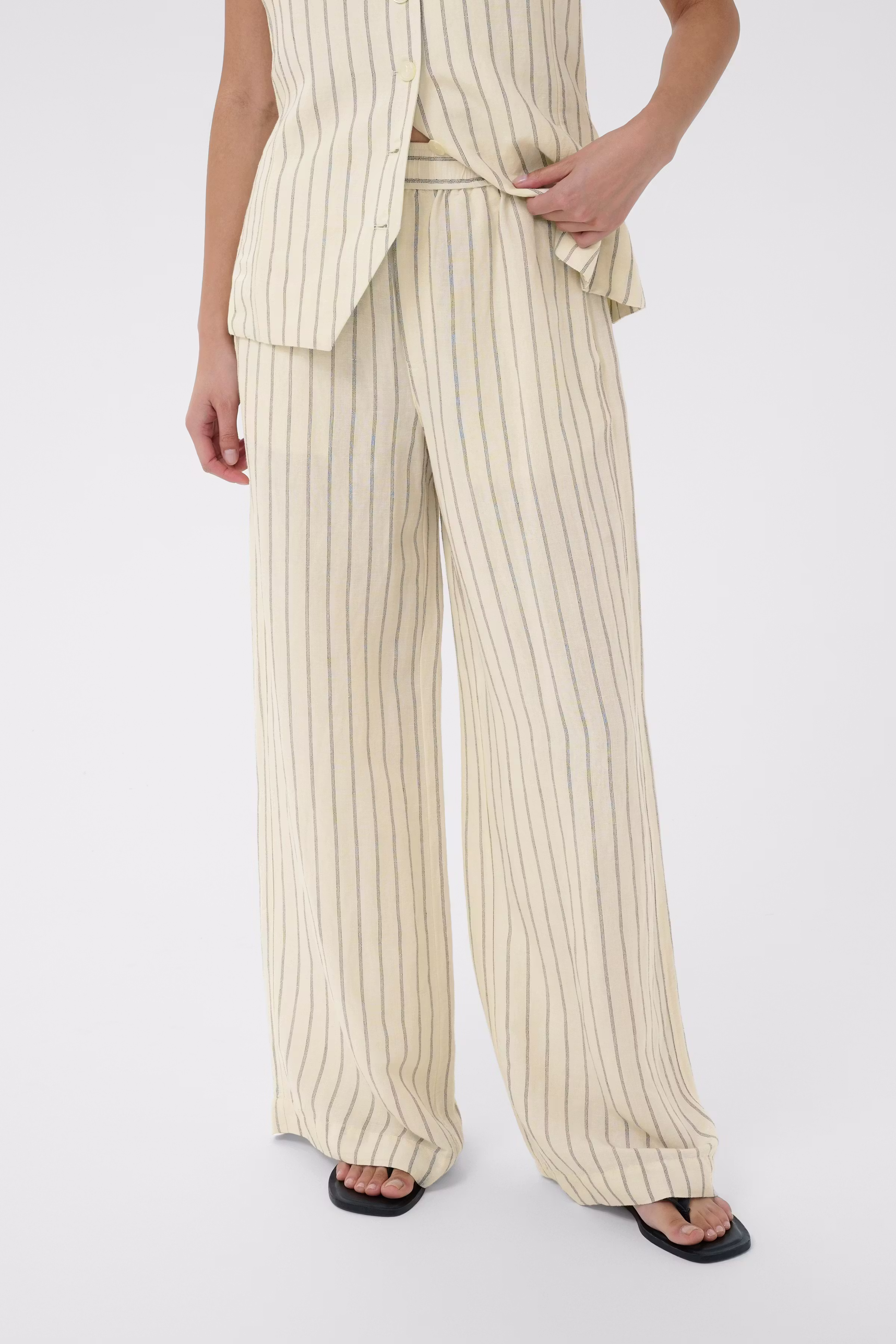 BianaPW Trousers LOOKBOOK FRONT 30310519-304935