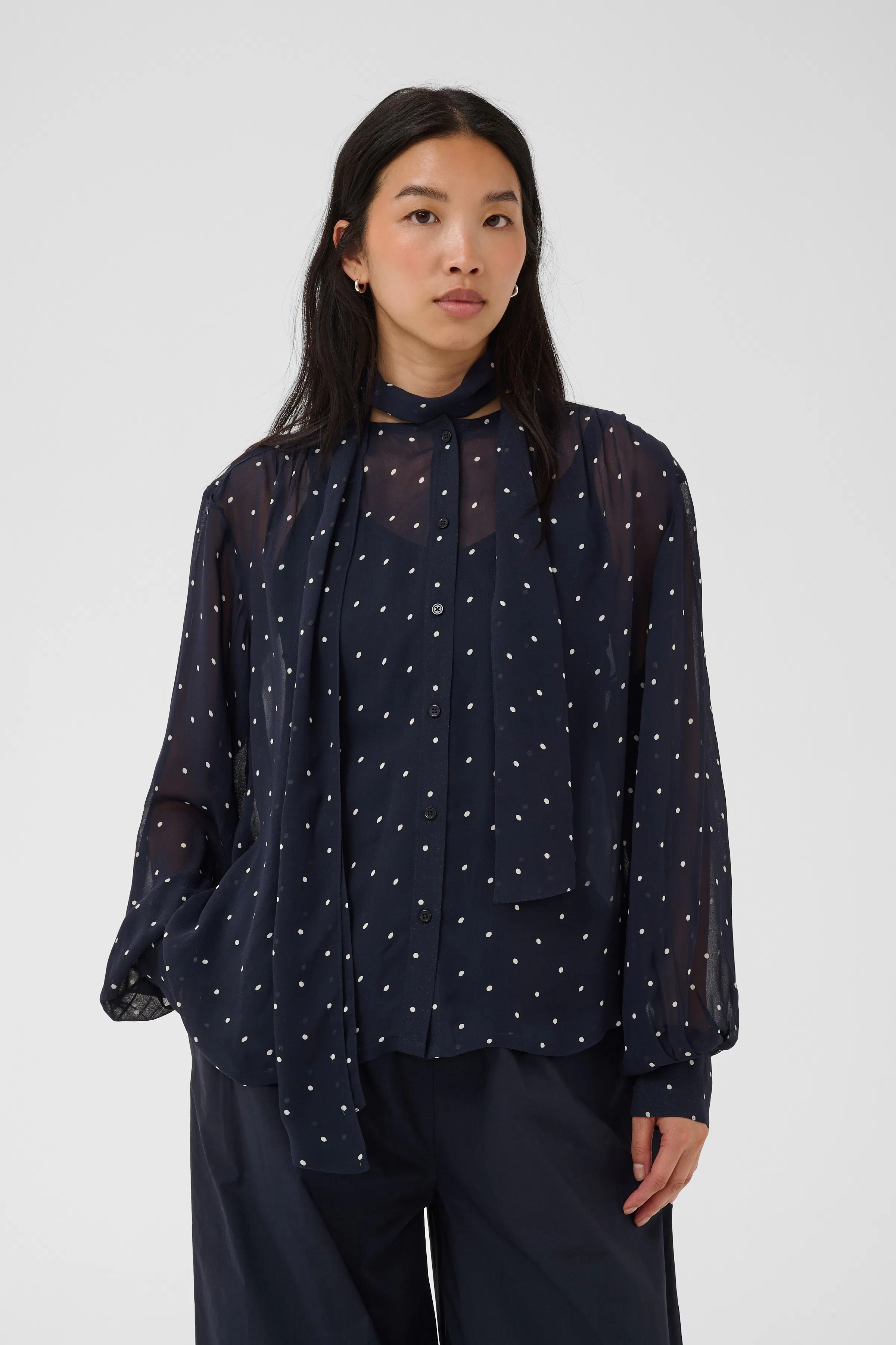 YaninaPW Blouse LOOKBOOK FRONT 30311038-305168