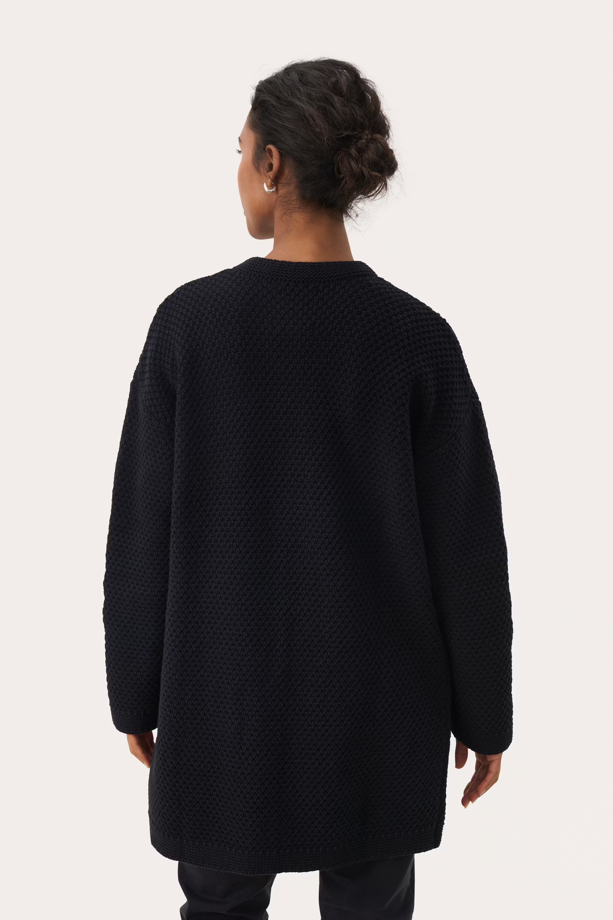 NiyaPW Cardigan LOOKBOOK BACK 30309858-194013