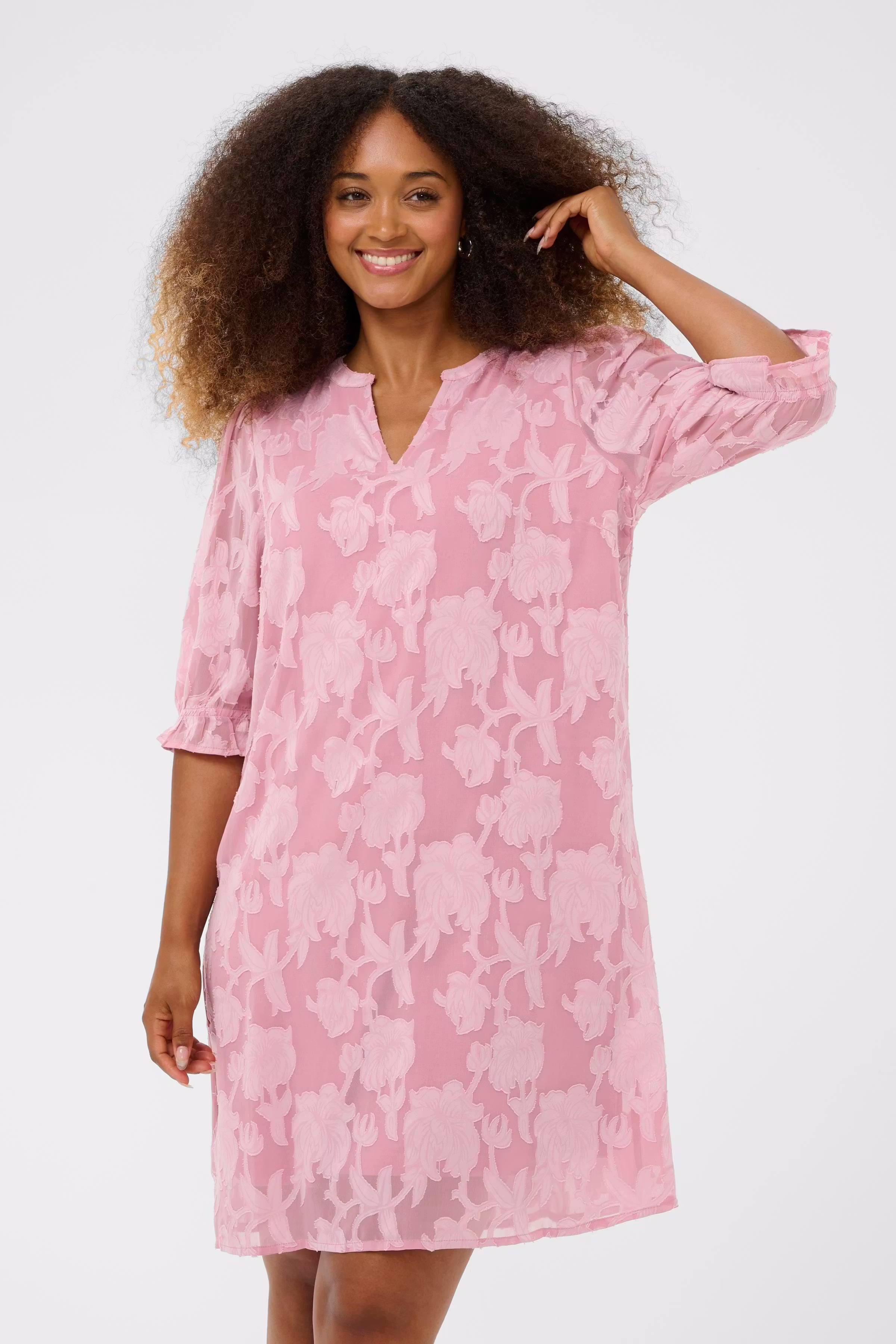 CRYana Dress LOOKBOOK FRONT 10613286-161708