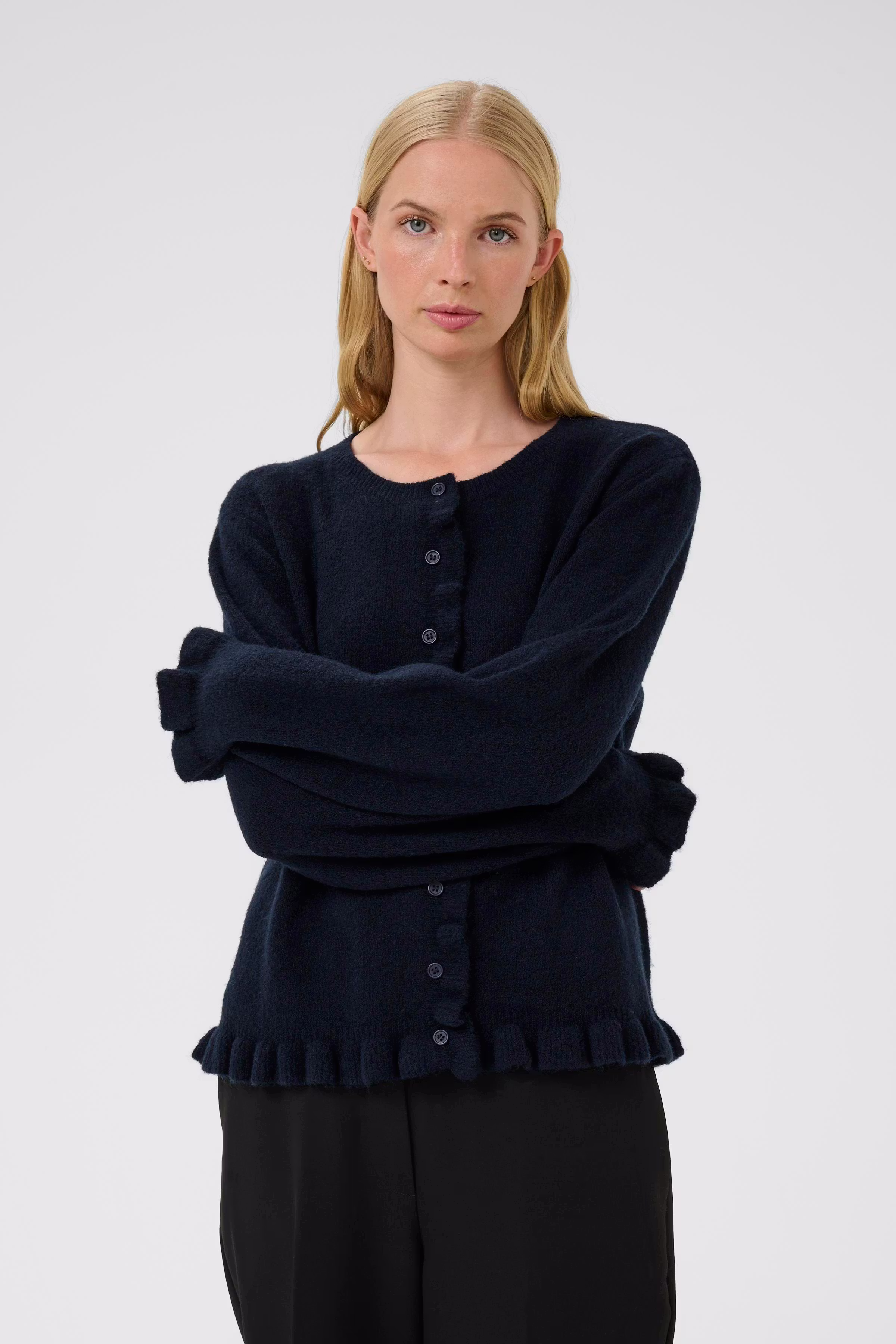 KBNoabelle Cardigan LOOKBOOK FRONT 10105751-194016