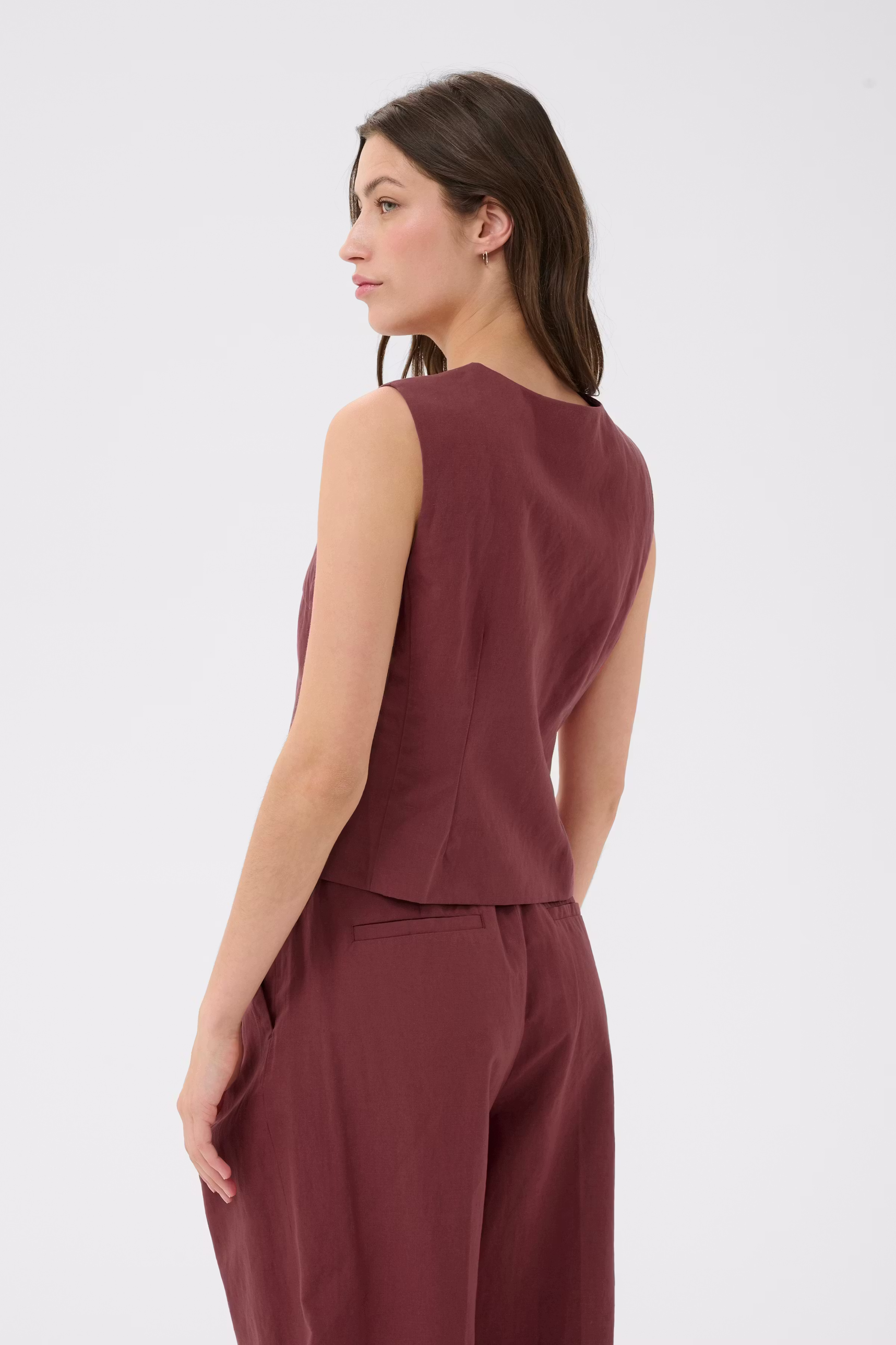 BenittaPW Vest LOOKBOOK BACK 30310511-191530