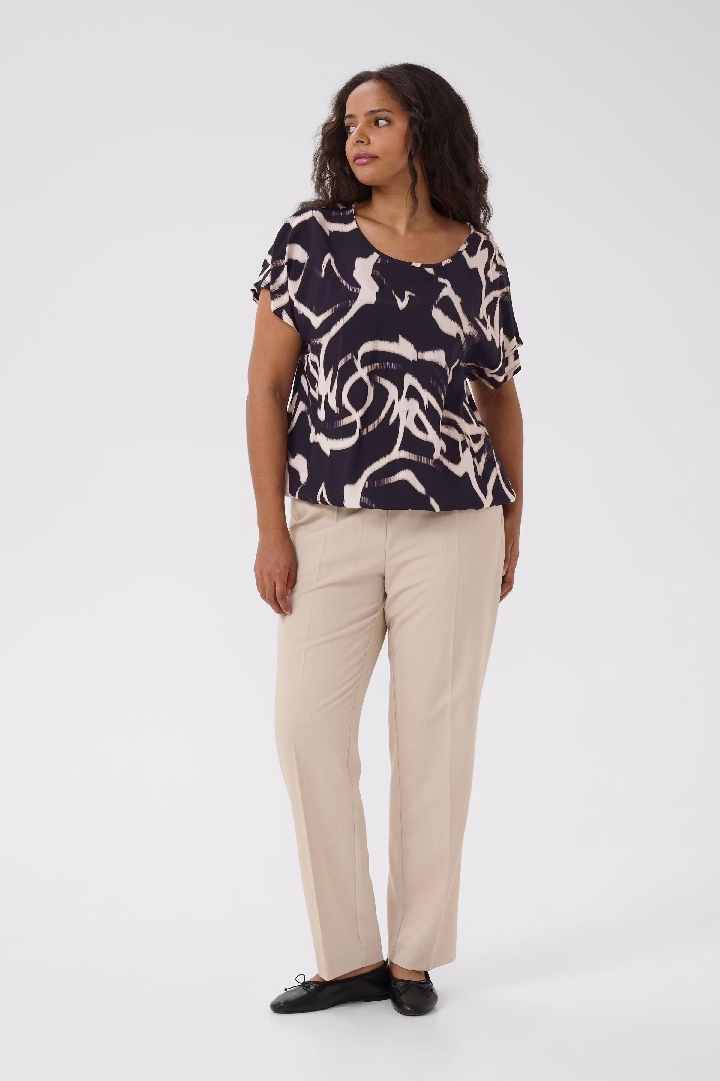 KCmaren Blouse LOOKBOOK FRONT 10583404-107701