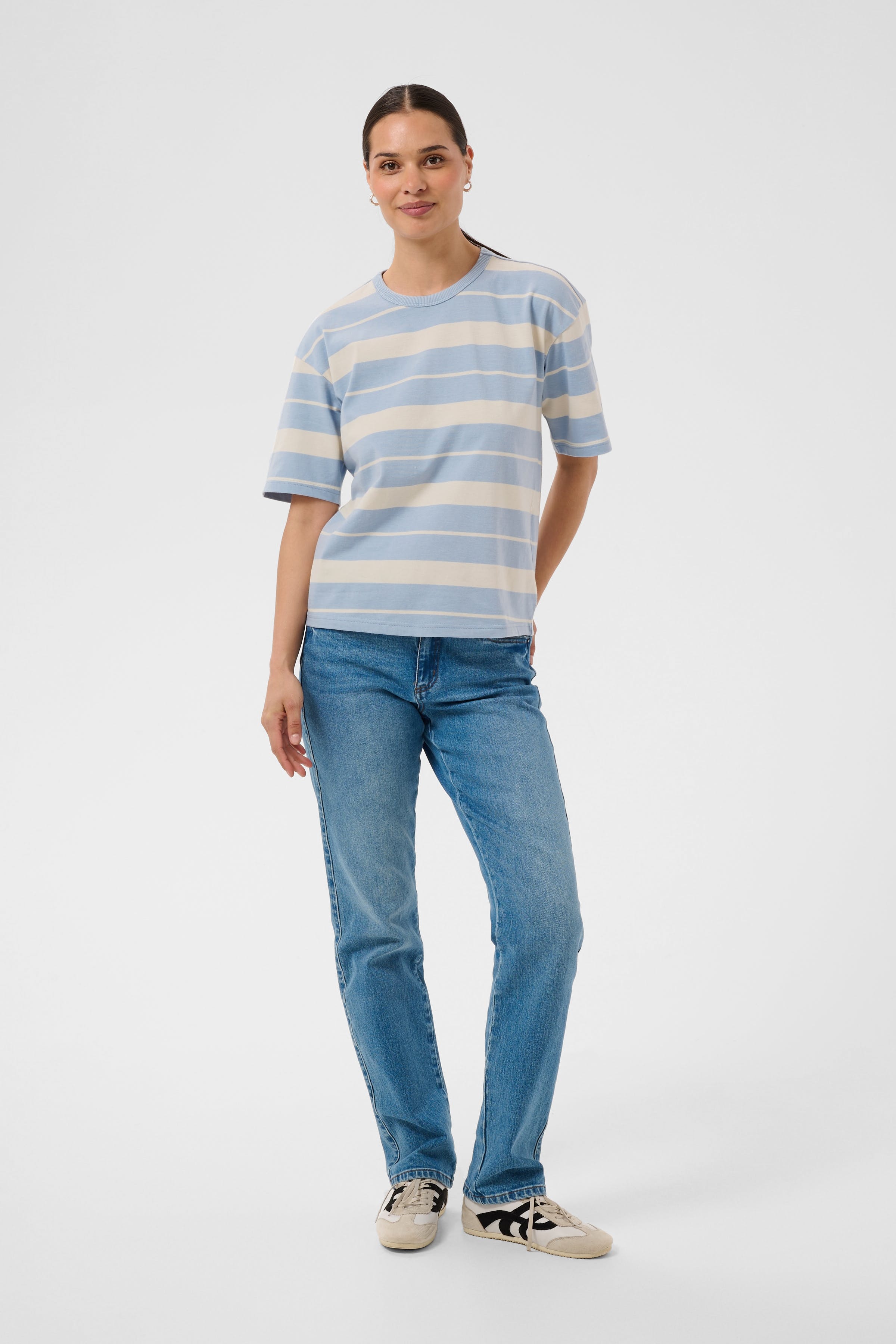 KAwinny T-shirt LOOKBOOK FRONT 10511813-1000009