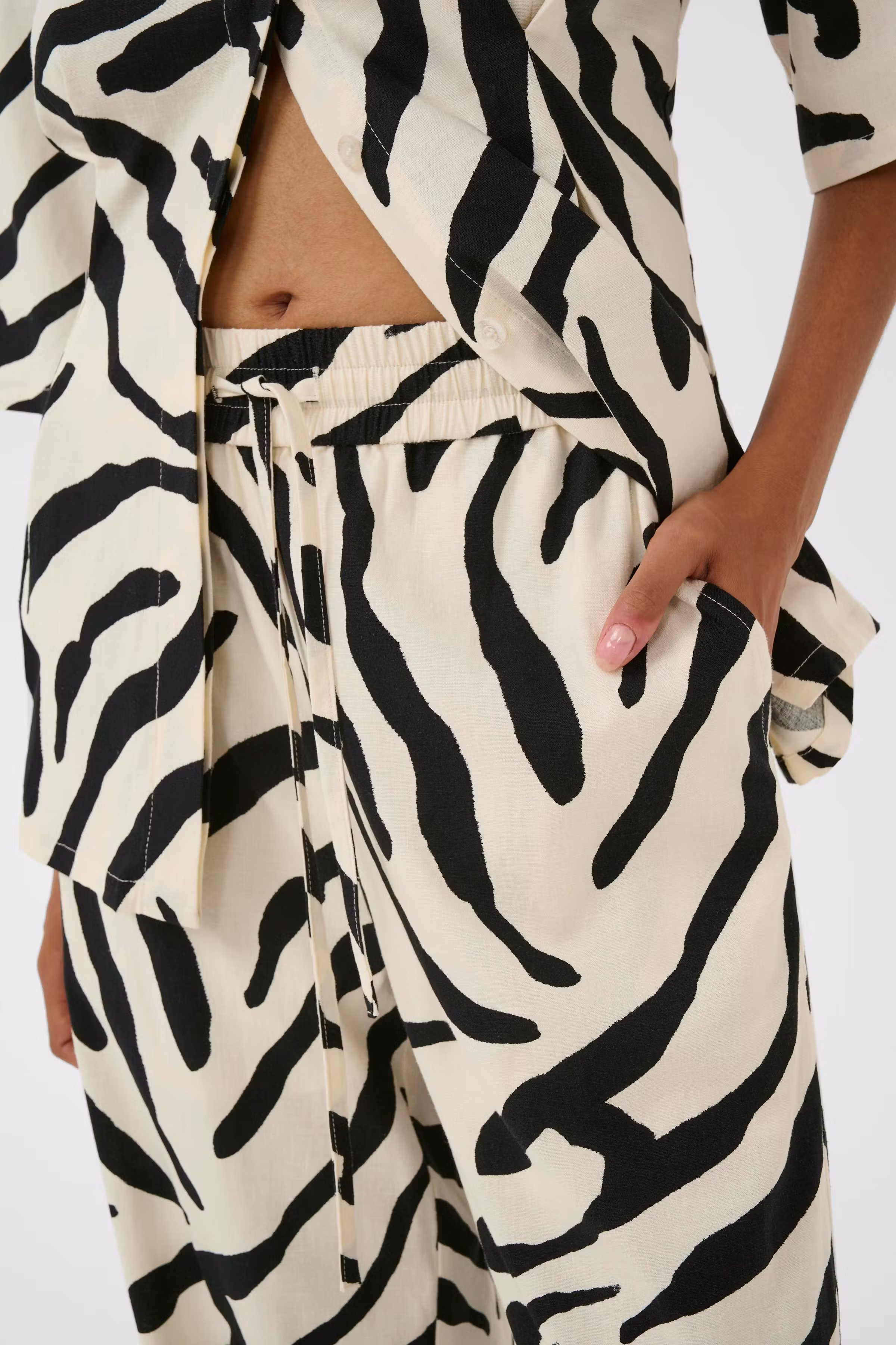 GZzeona Hose LOOKBOOK DETAIL 10911160-109379