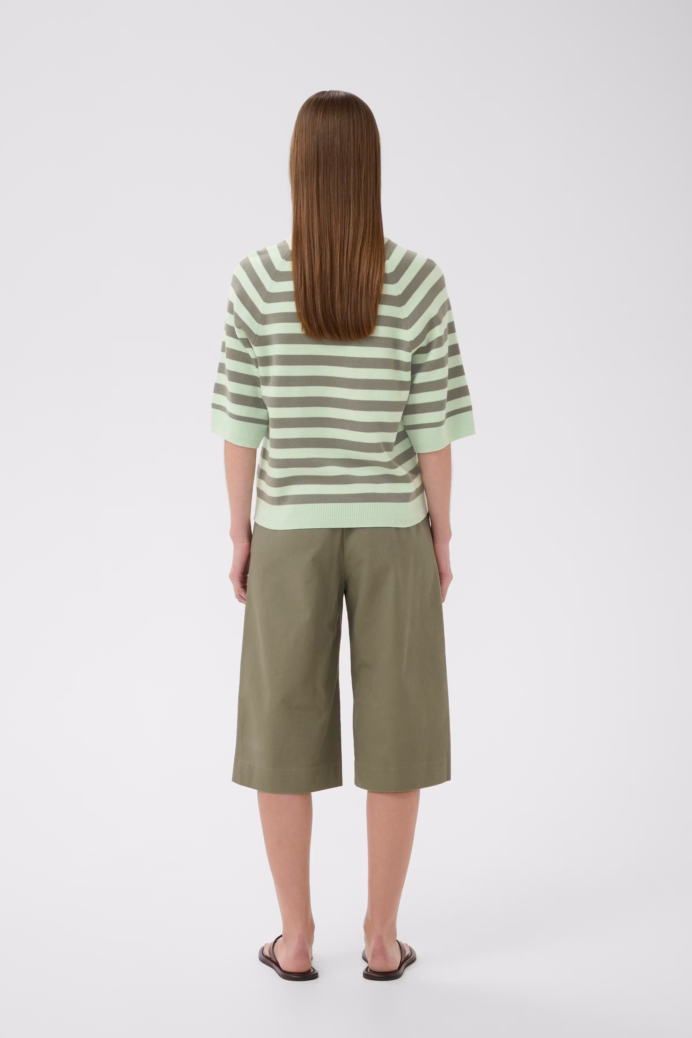 MADIEIW Tee Pullover LOOKBOOK BACK 30112398-900006895