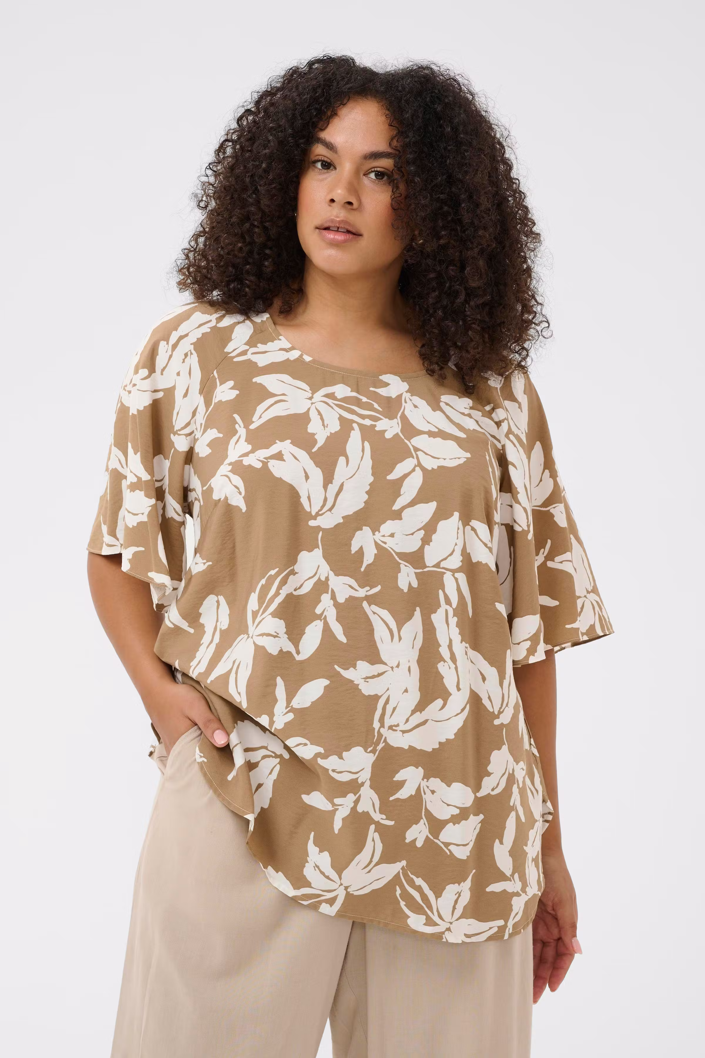 KCmarla Bluse LOOKBOOK FRONT 10584073-109010