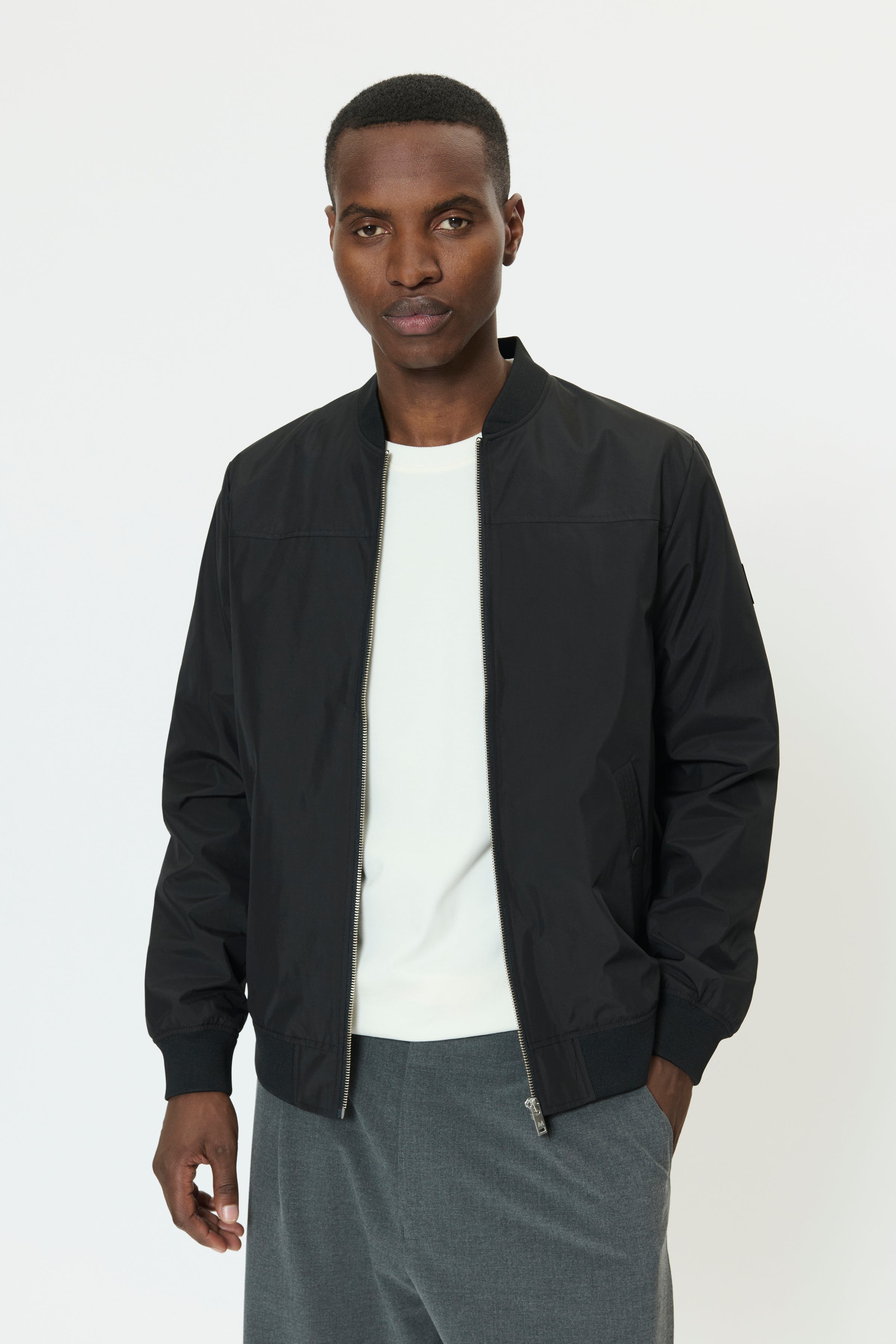 MAclay Bomber Jacket LOOKBOOK FRONT 30205869-300275