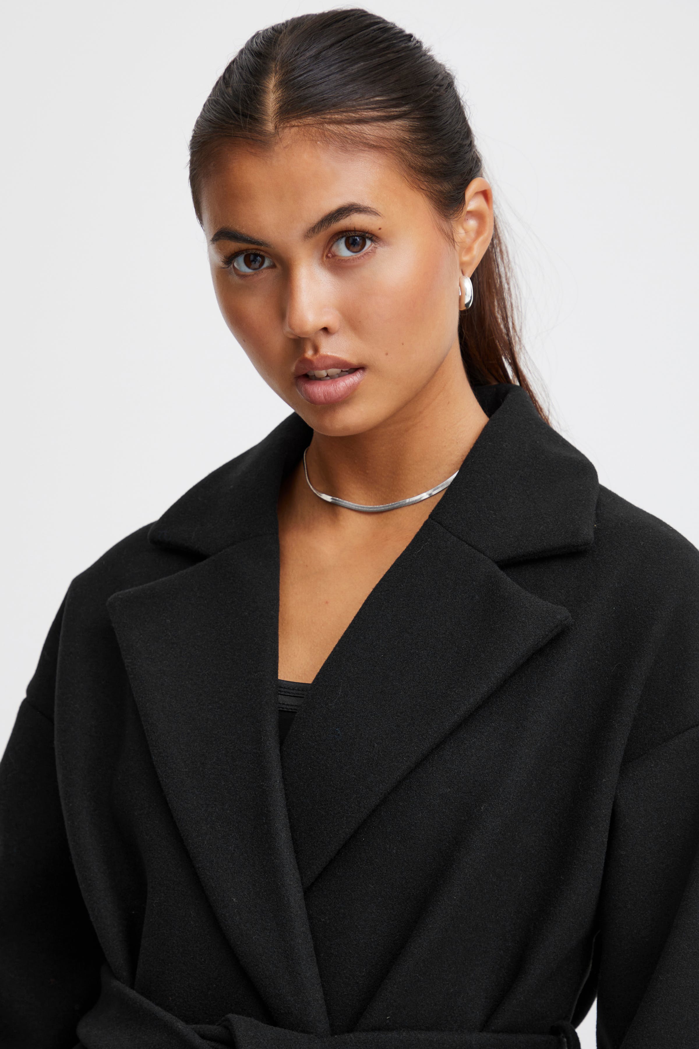 IHJANNET Oberbekleidung LOOKBOOK DETAIL 20118895-194008