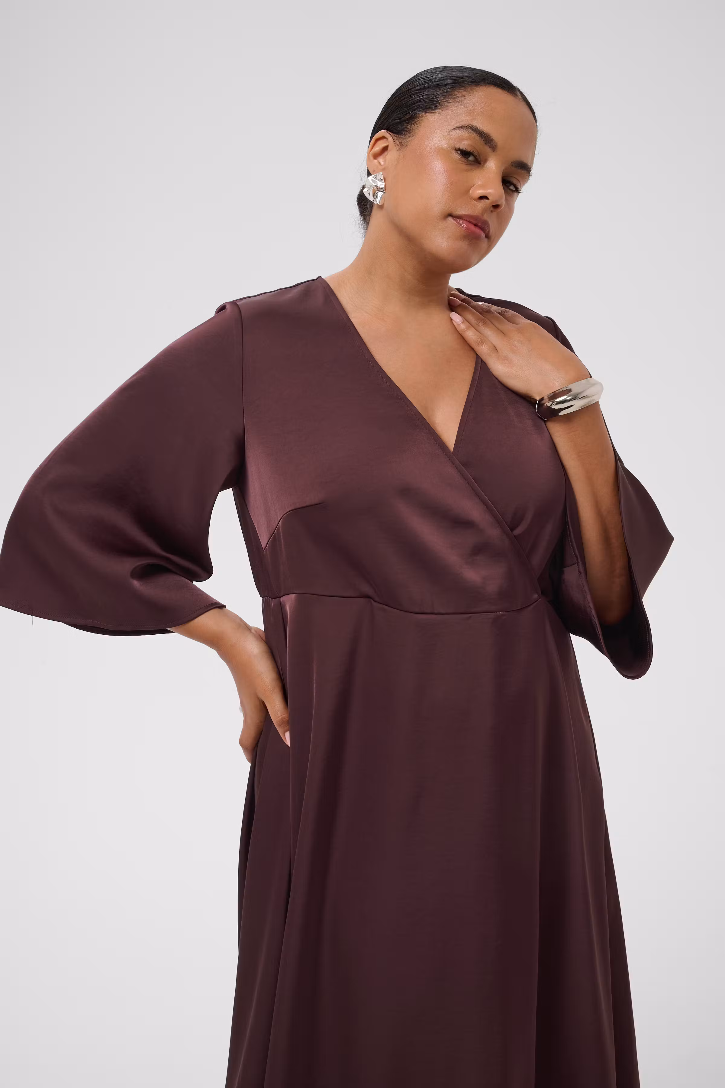 KCgunhilda Dress LOOKBOOK DETAIL 10584369-191619
