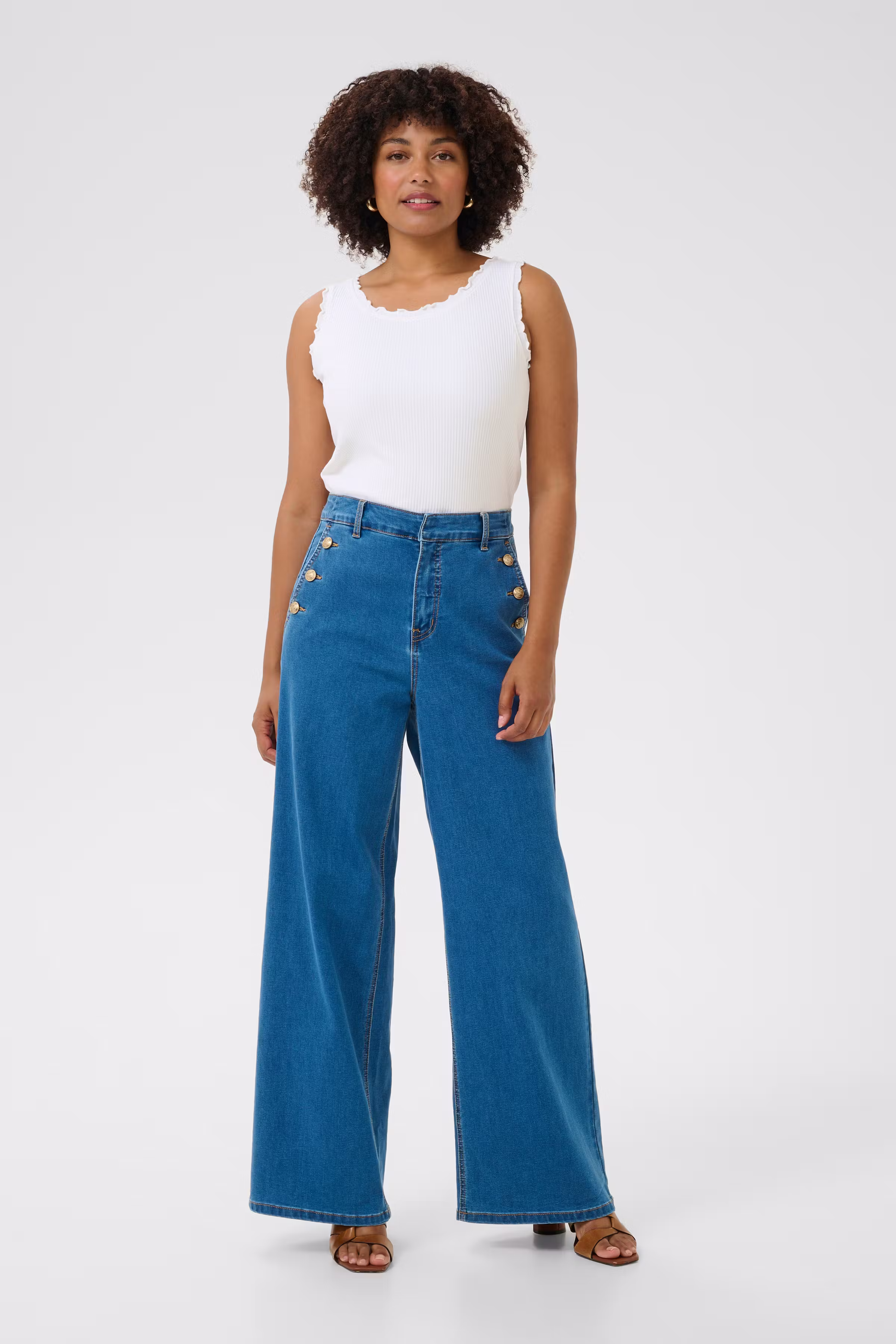 CRJuliette Jeans LOOKBOOK FRONT 10613364-108359