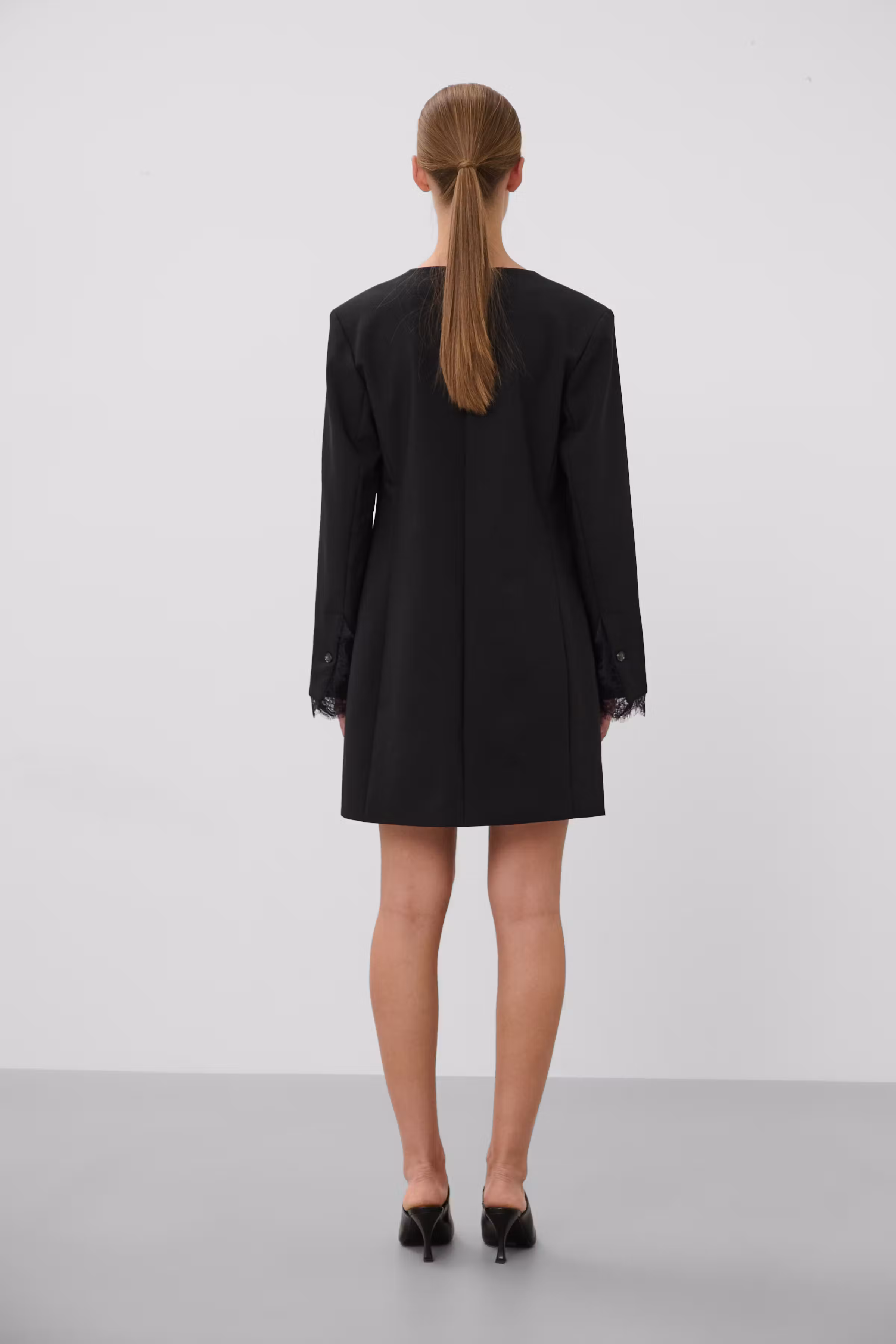 SLCorinne Jurk LOOKBOOK BACK 30409634-194008