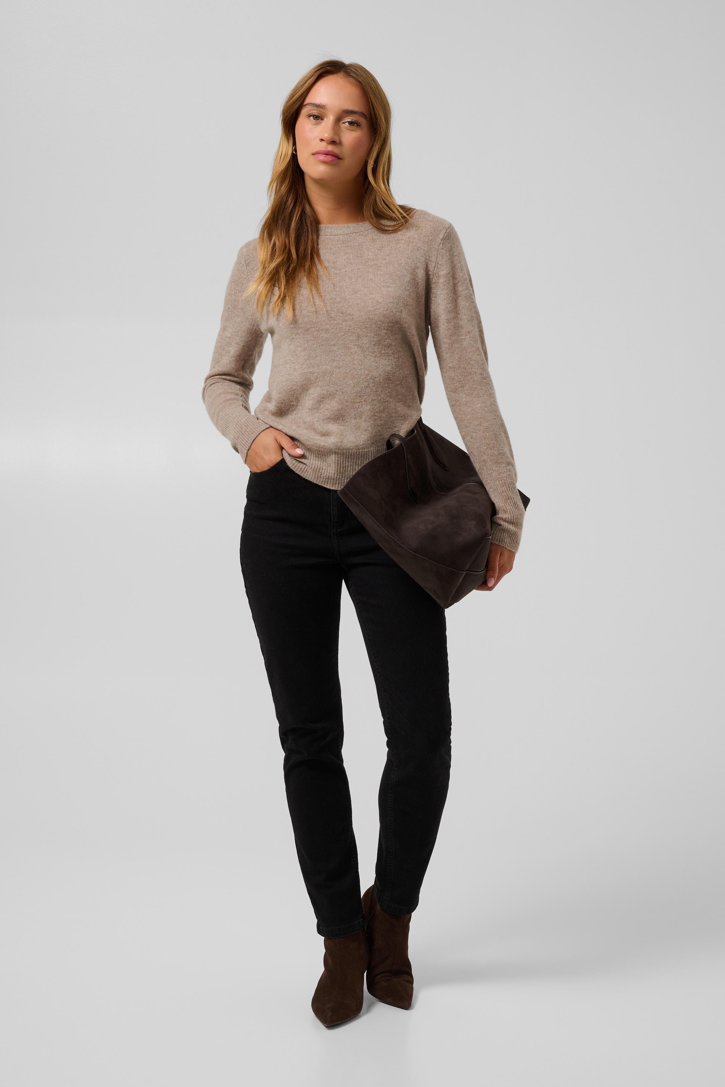 KAcashie Pullover LOOKBOOK FRONT 10510873-109952