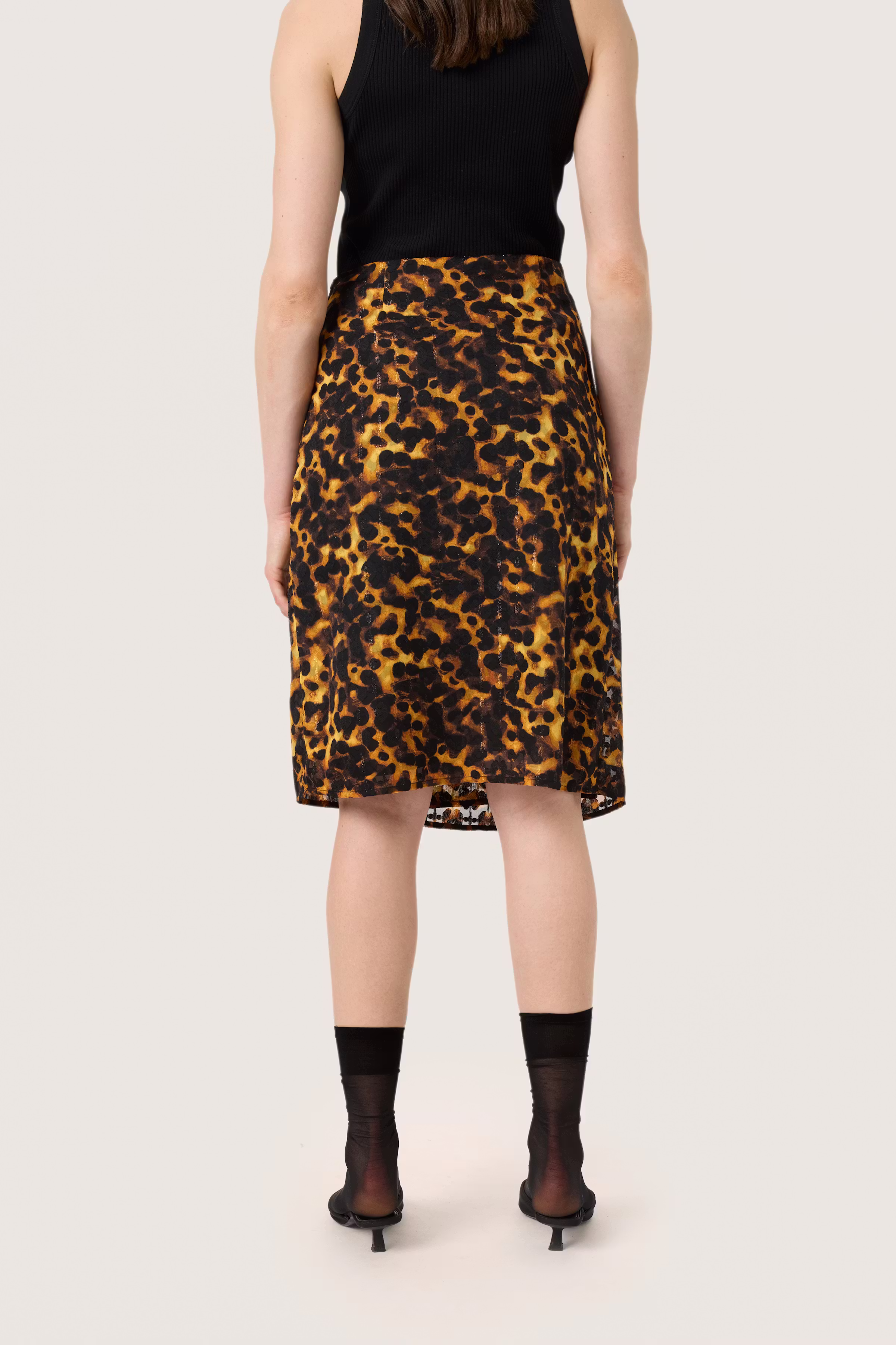 SLGunvy Rock LOOKBOOK BACK 30407815-303276