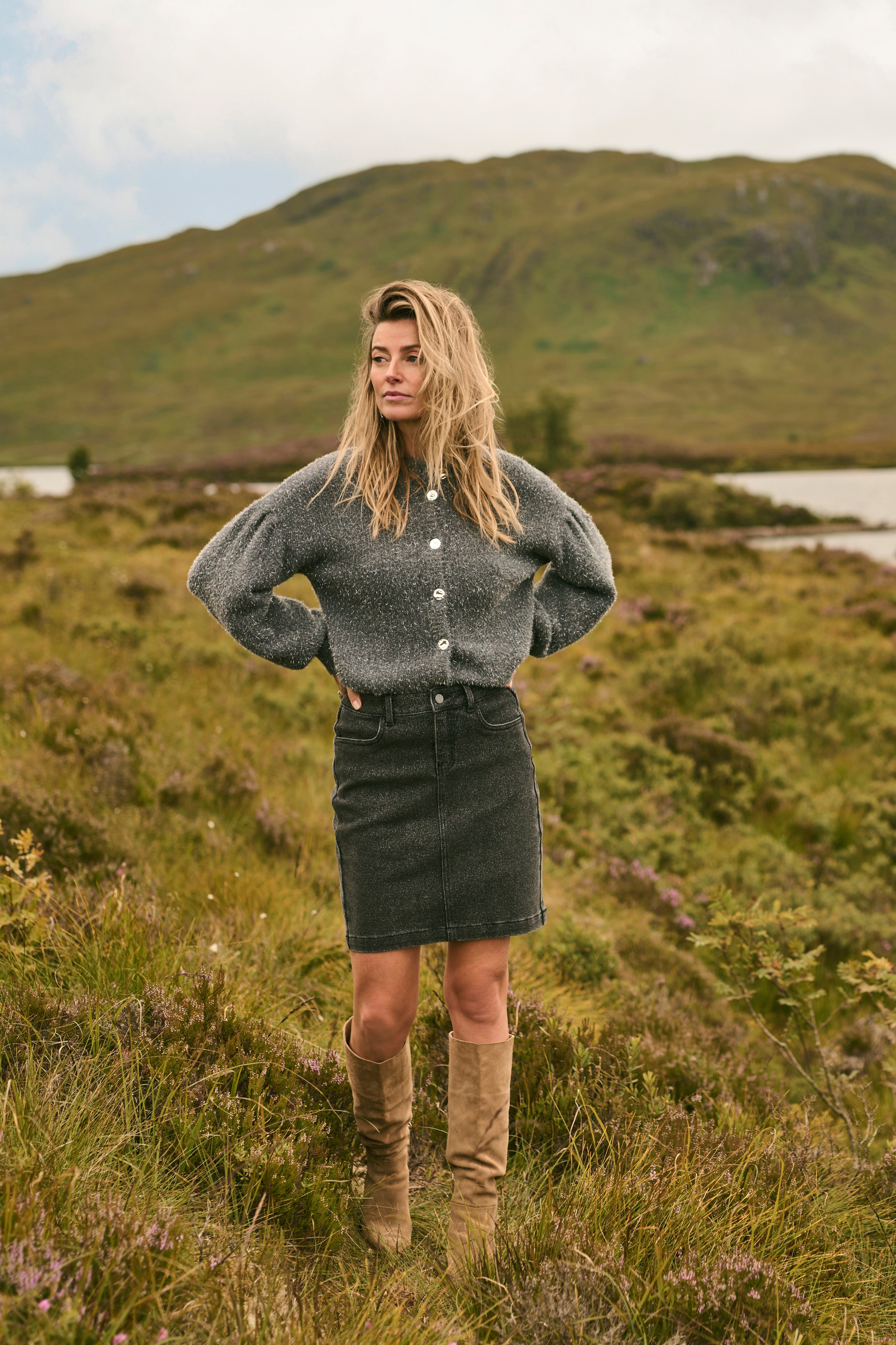 CRTrish Jupe LOCATION NONE 10613012-106599