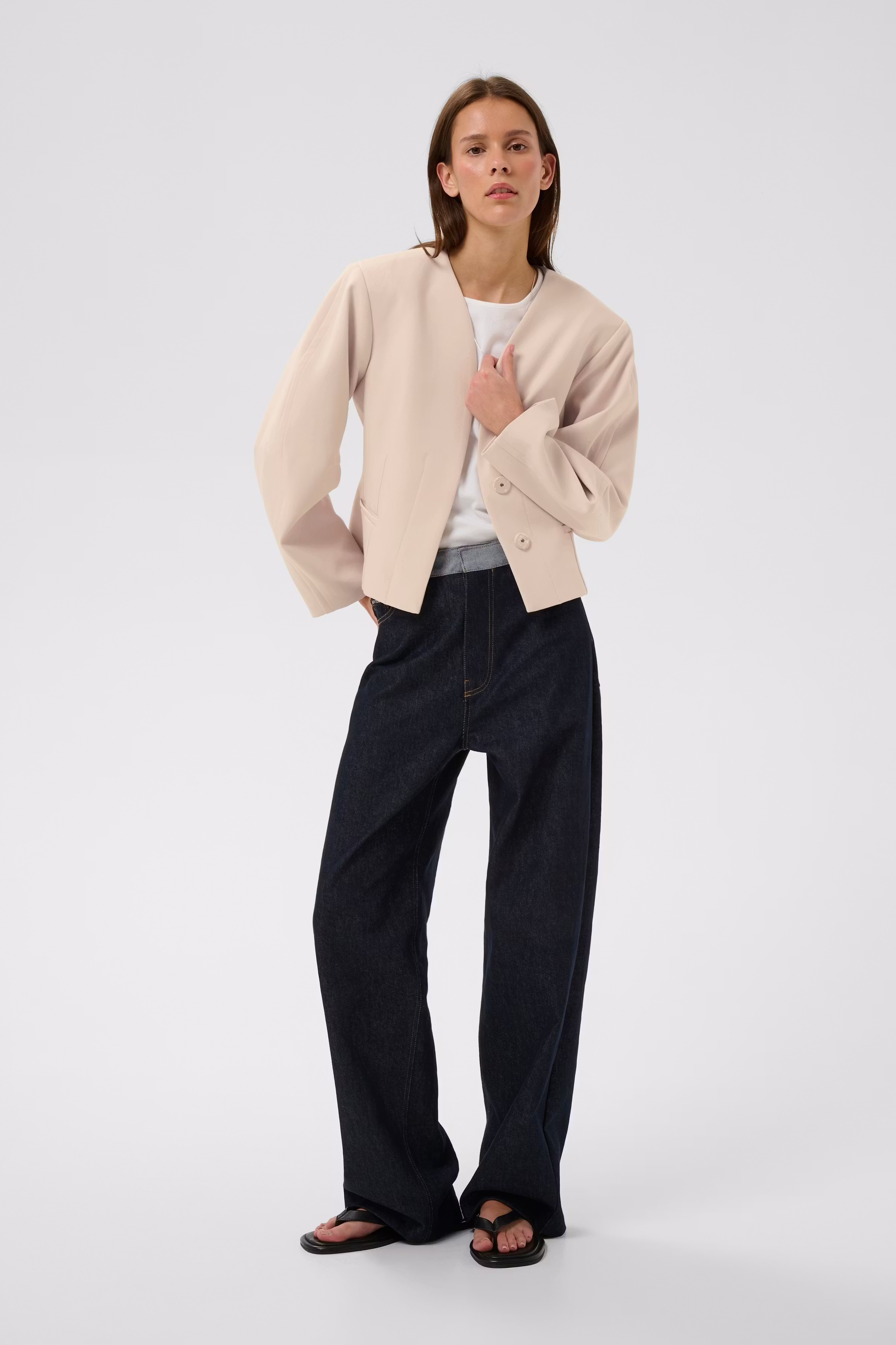 CHAYCEIW Blazer LOOKBOOK FRONT 30112373-130403