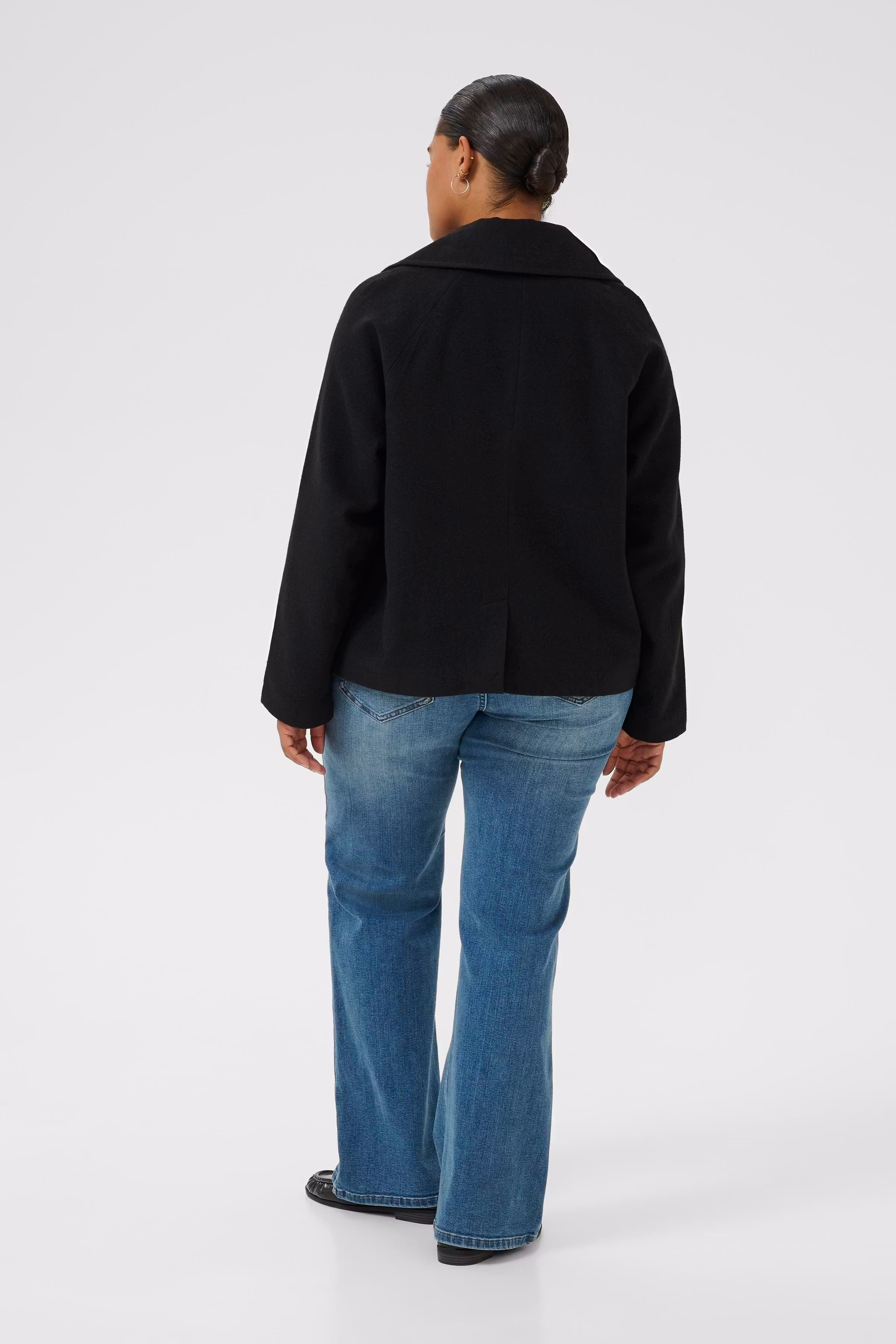 KCnanny Kurzer Mantel LOOKBOOK BACK 10583877-100121