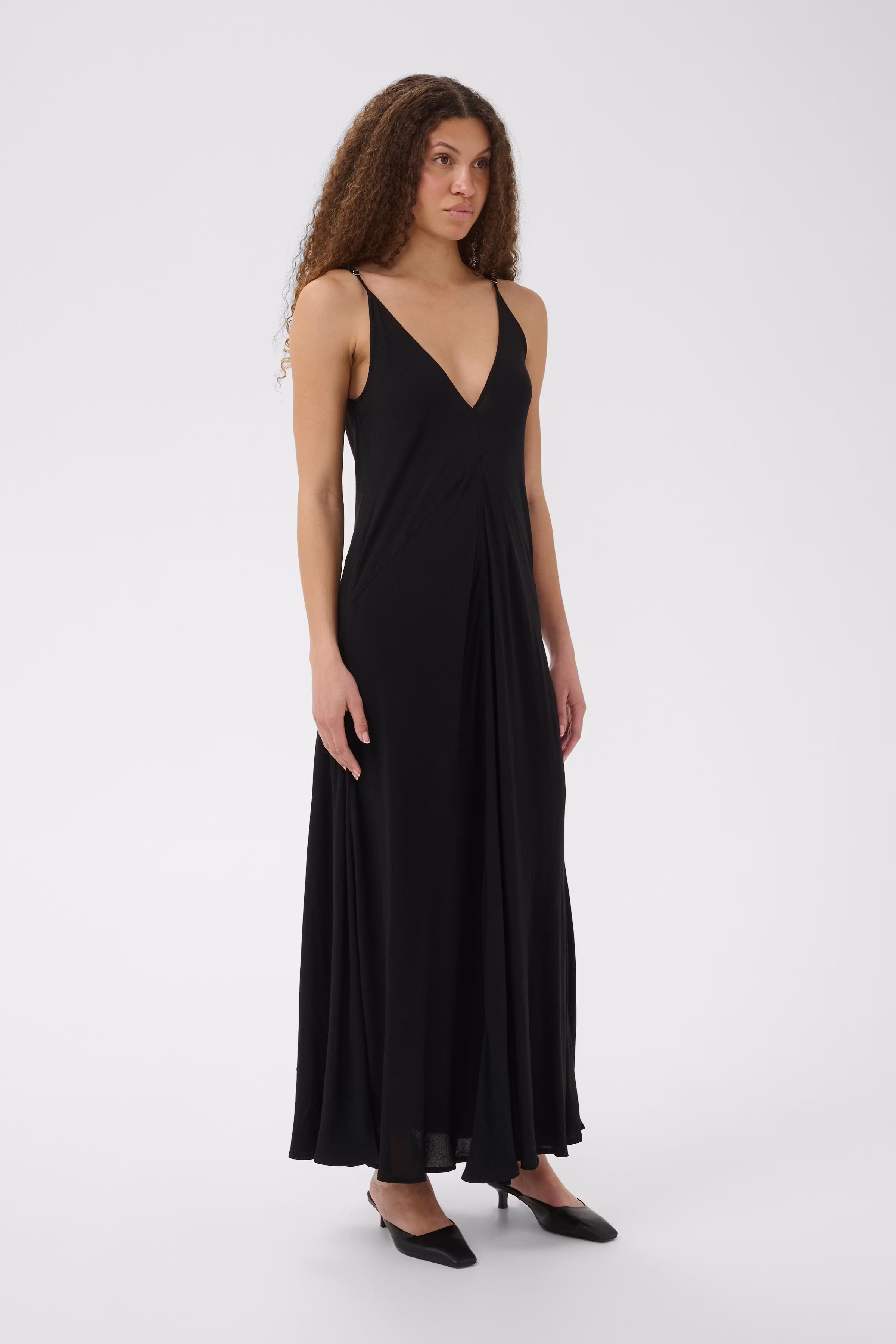 SLElonor Jurk LOOKBOOK FRONT 30408206-194008
