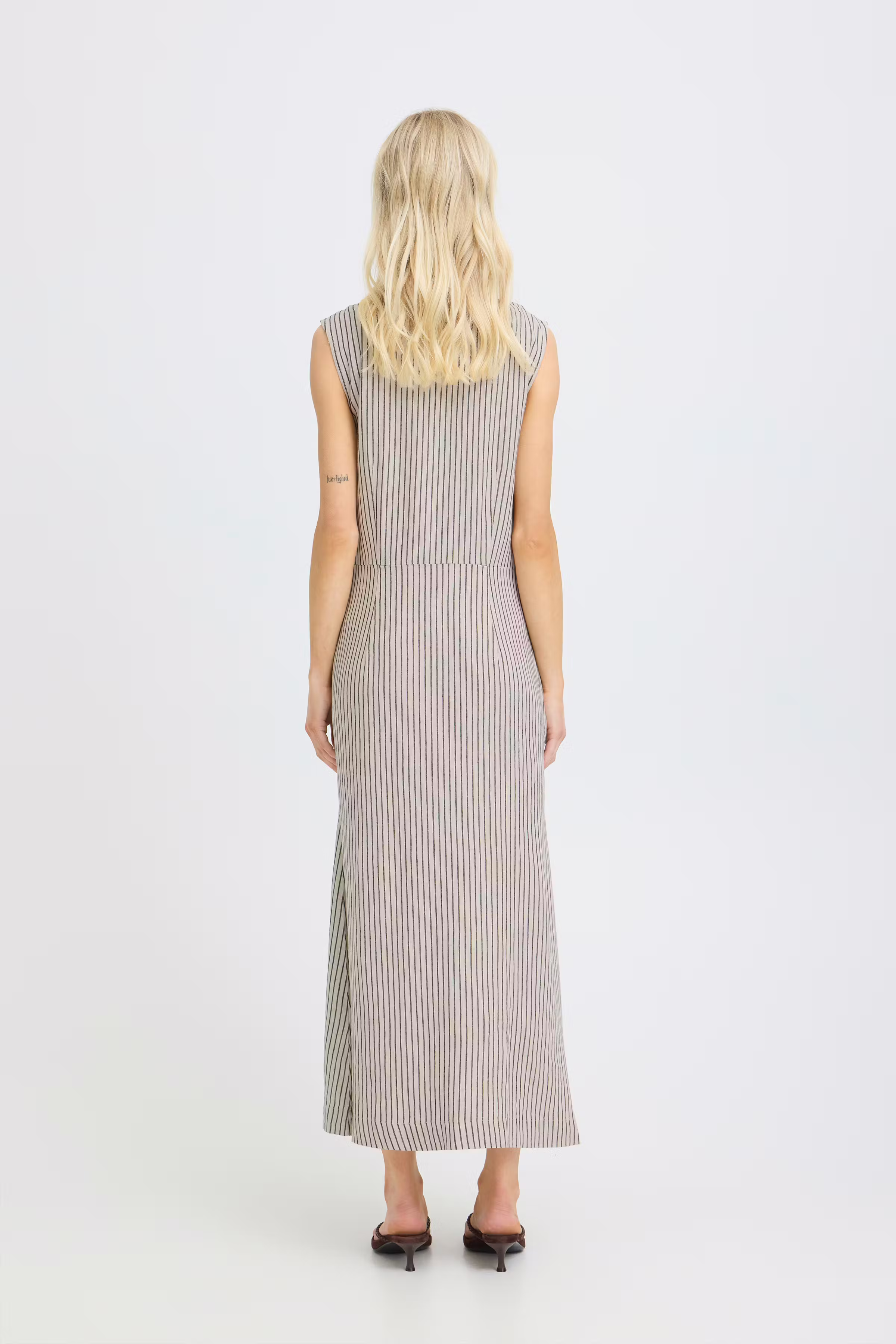 BYFALAKKA Kleid LOOKBOOK BACK 20818826-900006869