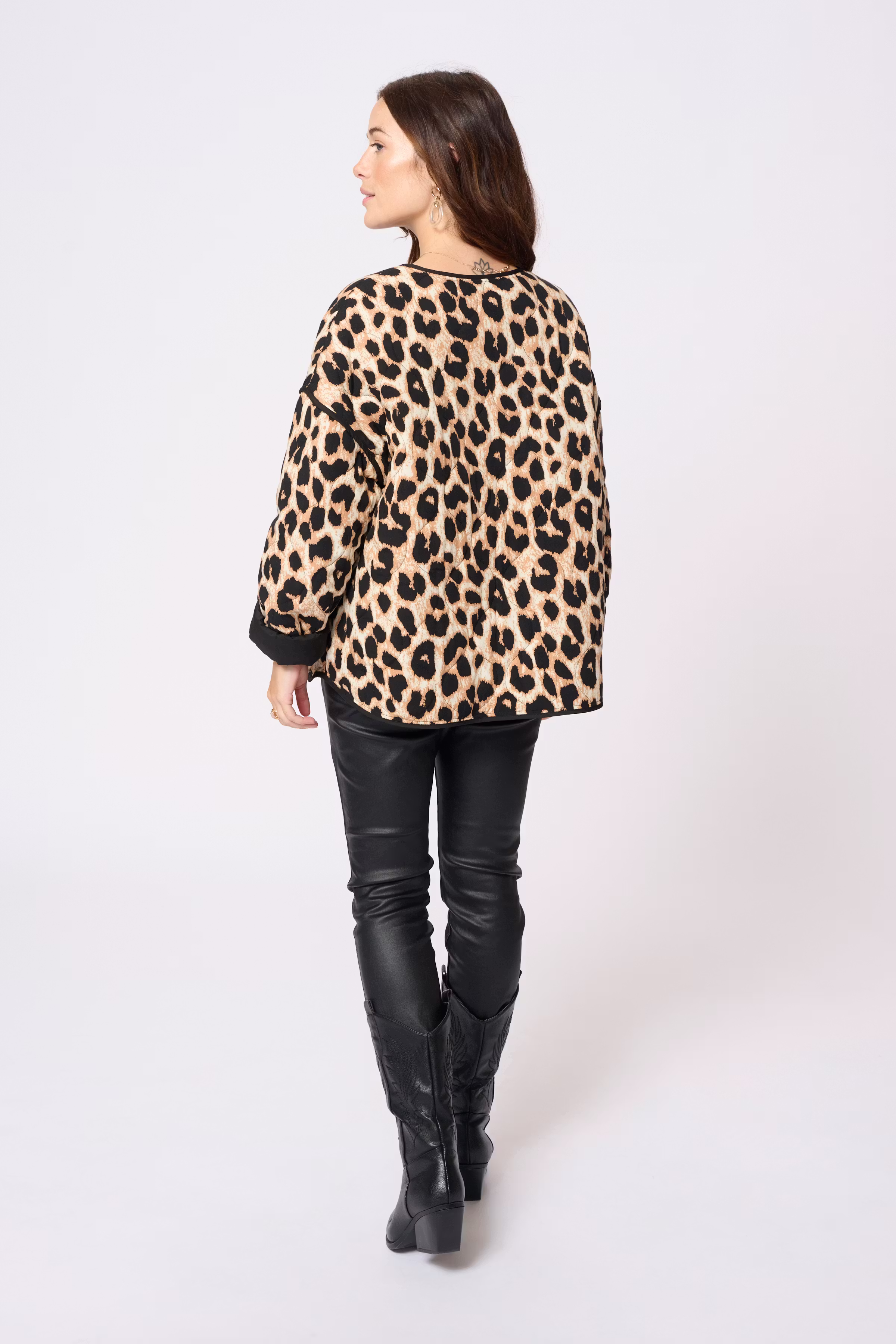 CROtiva Leopard casual LOOKBOOK BACK 10613716-107494