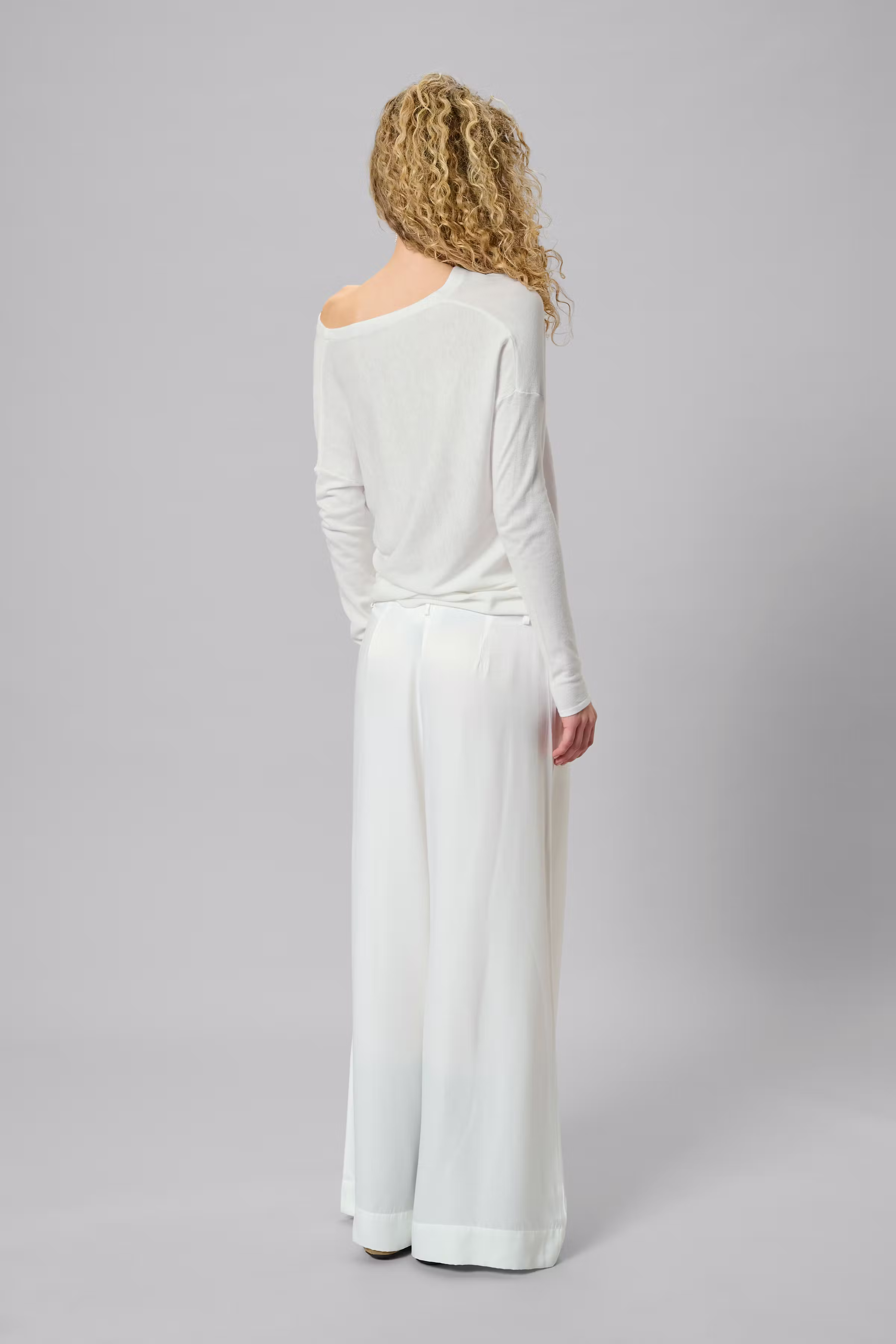 MWPolly Pullover LOOKBOOK BACK 10705397-110602