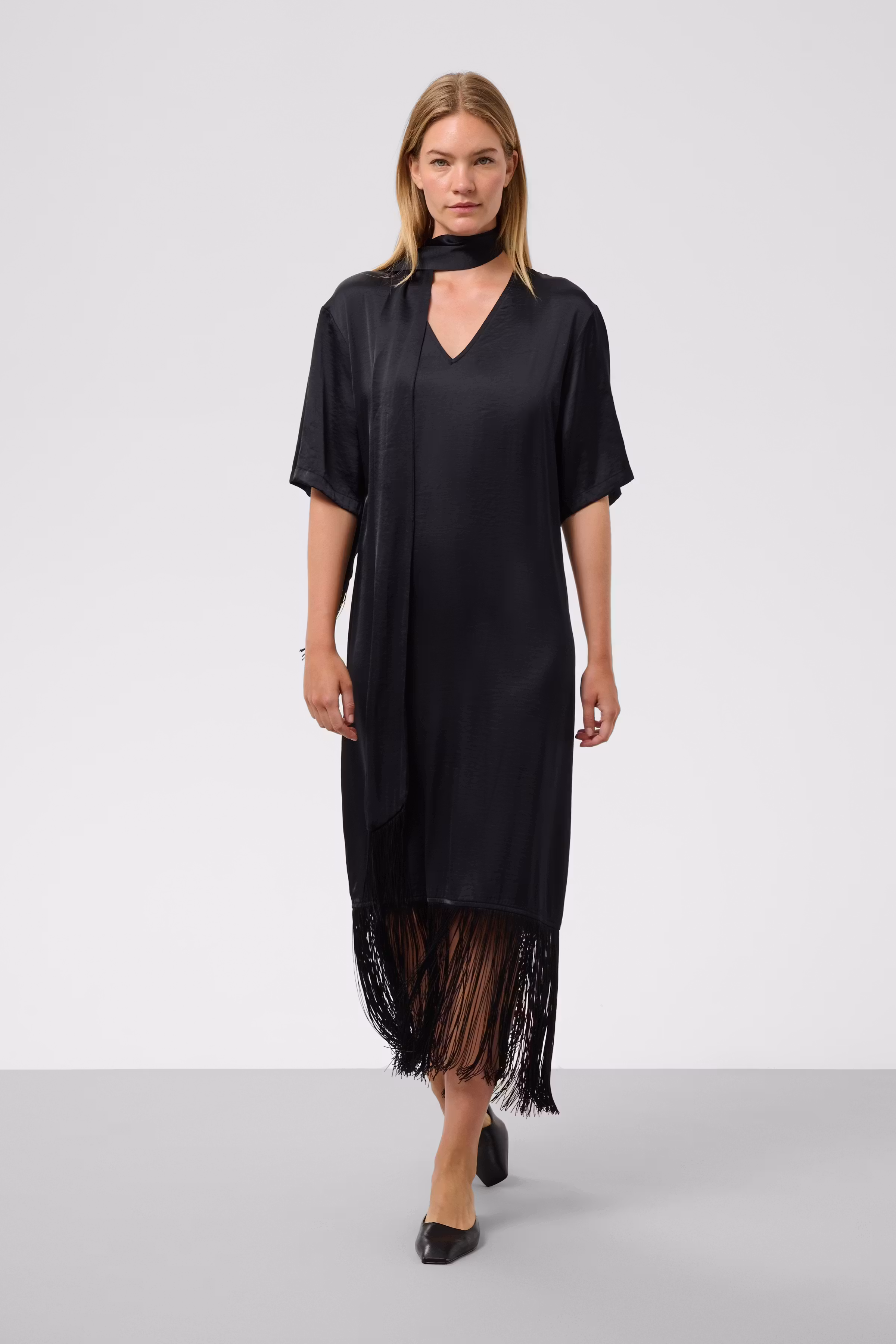 SLVerona Dress LOOKBOOK FRONT 30410037-194008