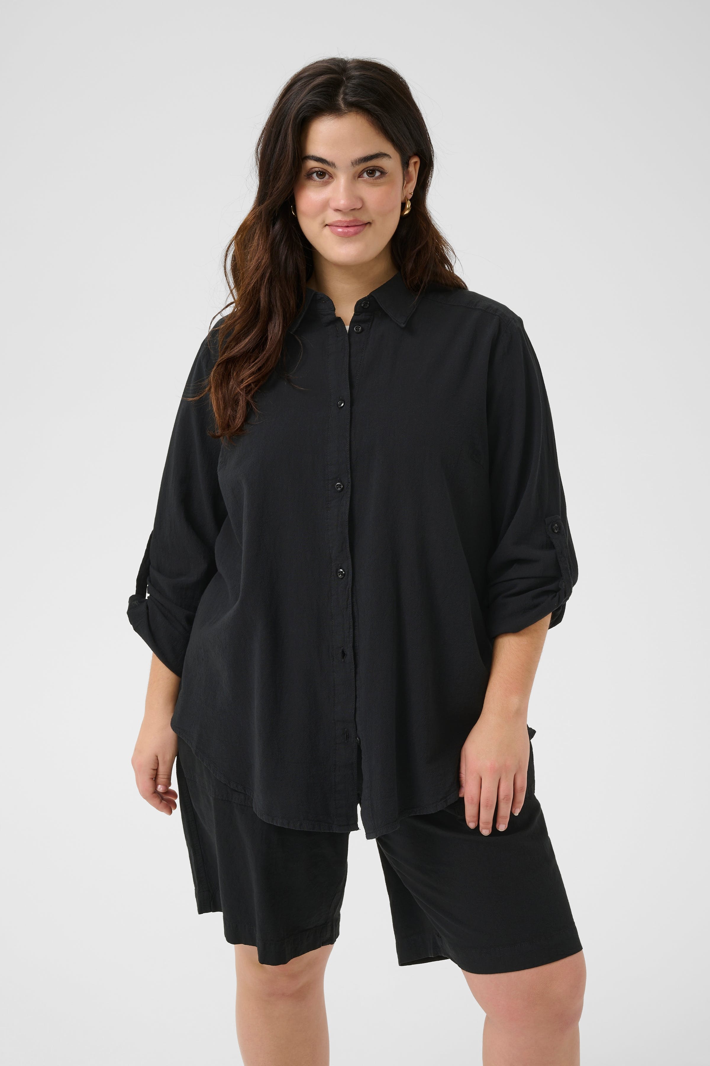 KCnana Shirt LOOKBOOK FRONT 10583171-100121