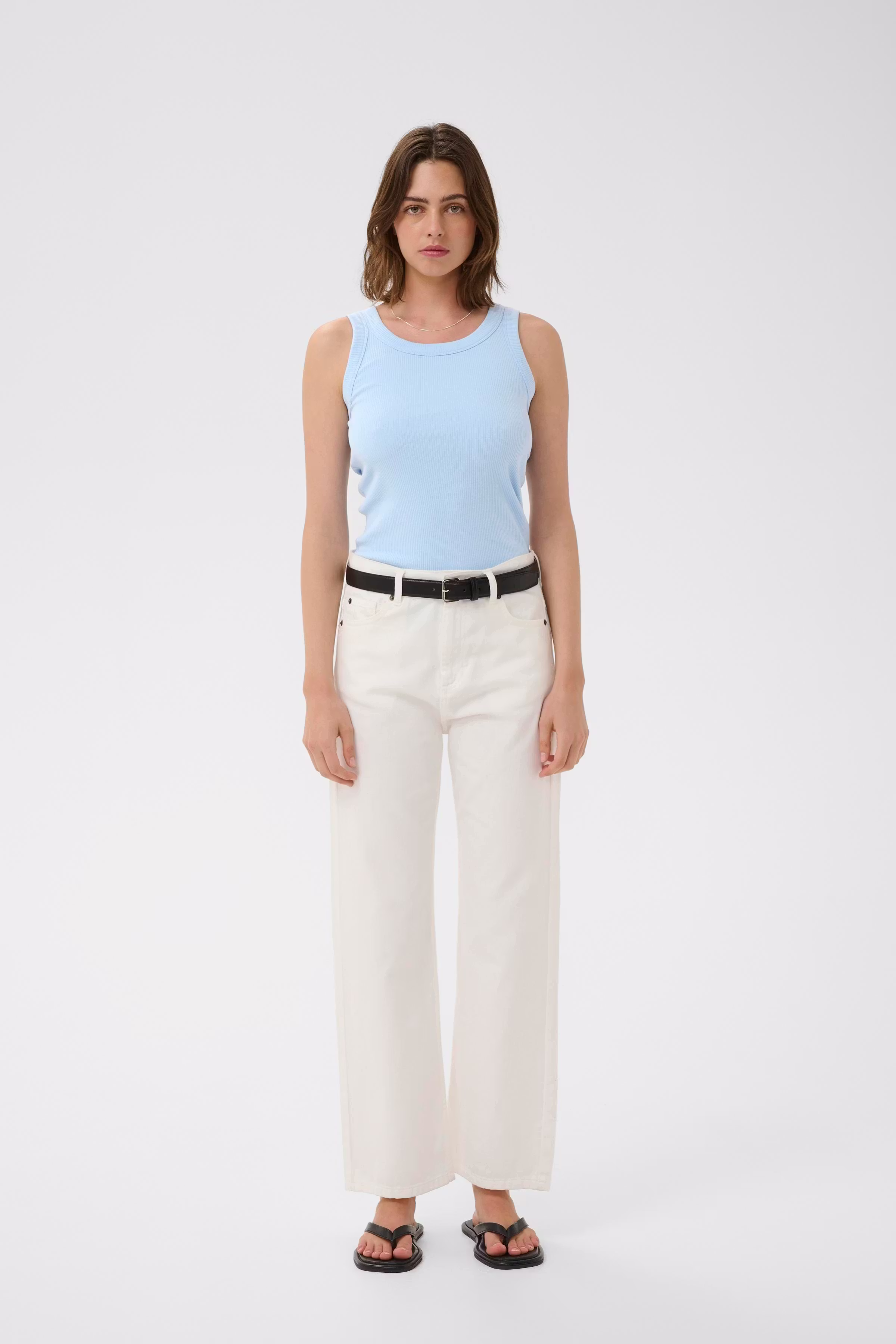 DagnaIW Top LOOKBOOK FRONT 30106466-154031