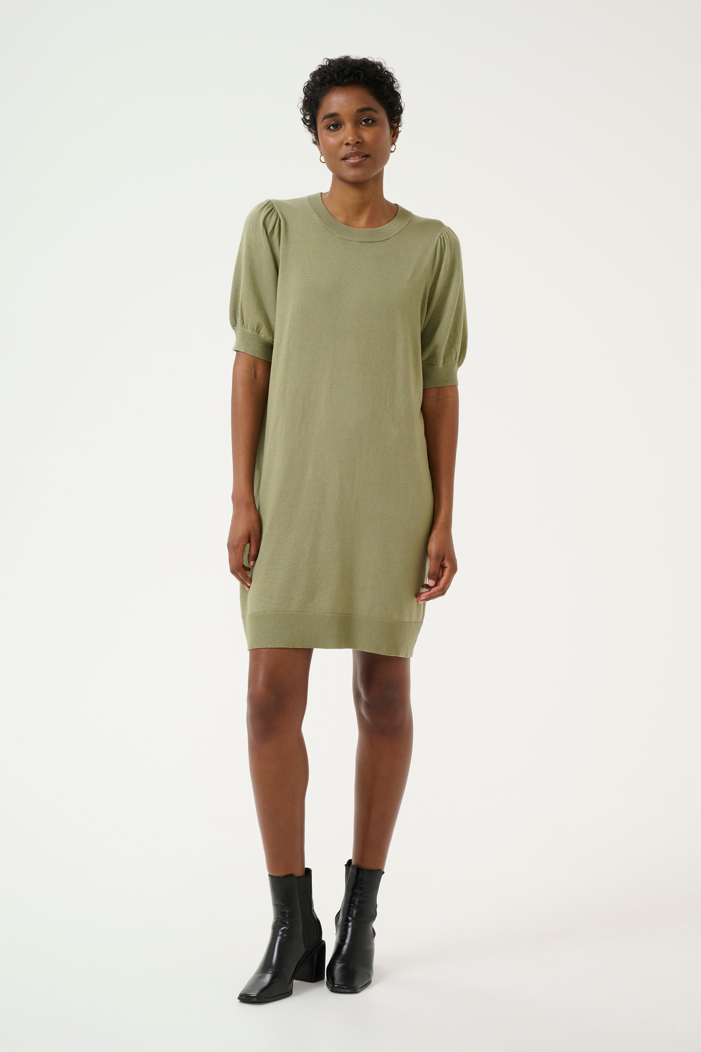 KAlizza Klänning LOOKBOOK FRONT 10508378-170115