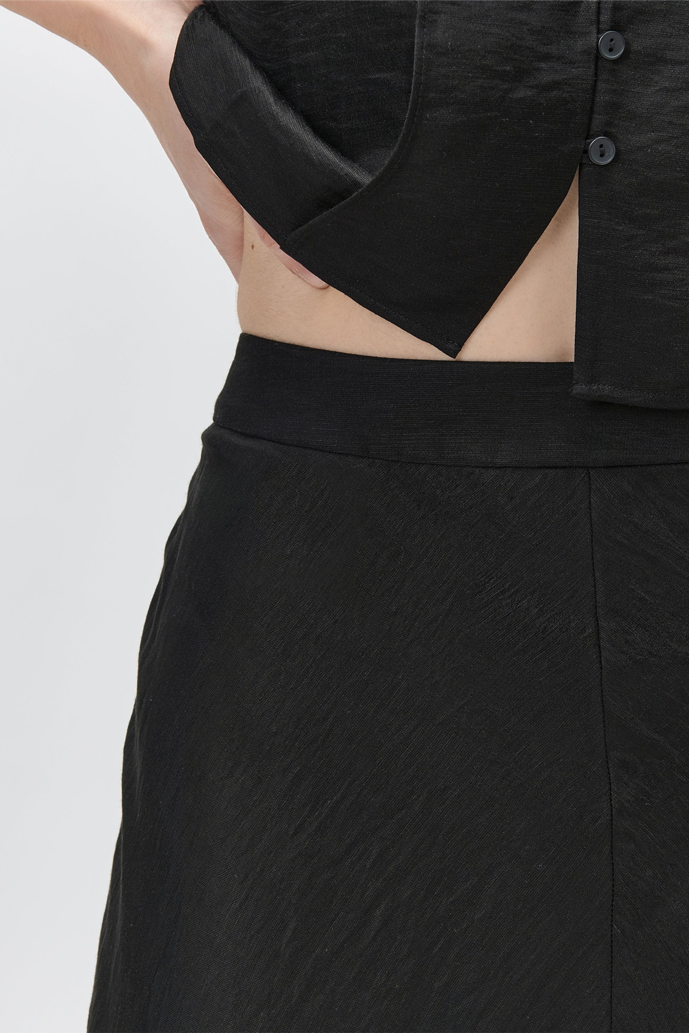 SOFIA Skirt LOOKBOOK DETAIL 30600651-BK999