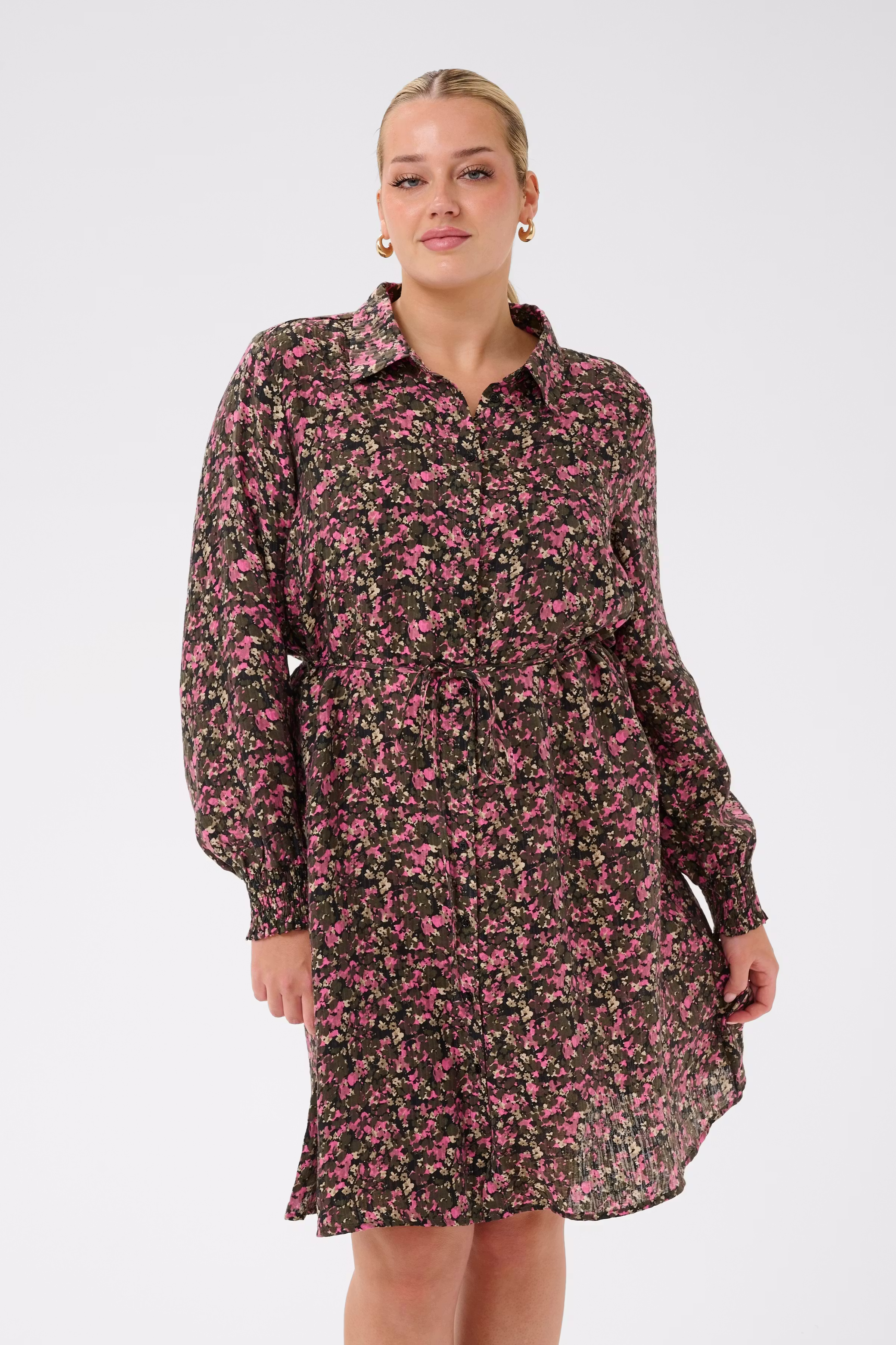 KCbelle Kleid LOOKBOOK FRONT 10583921-108749