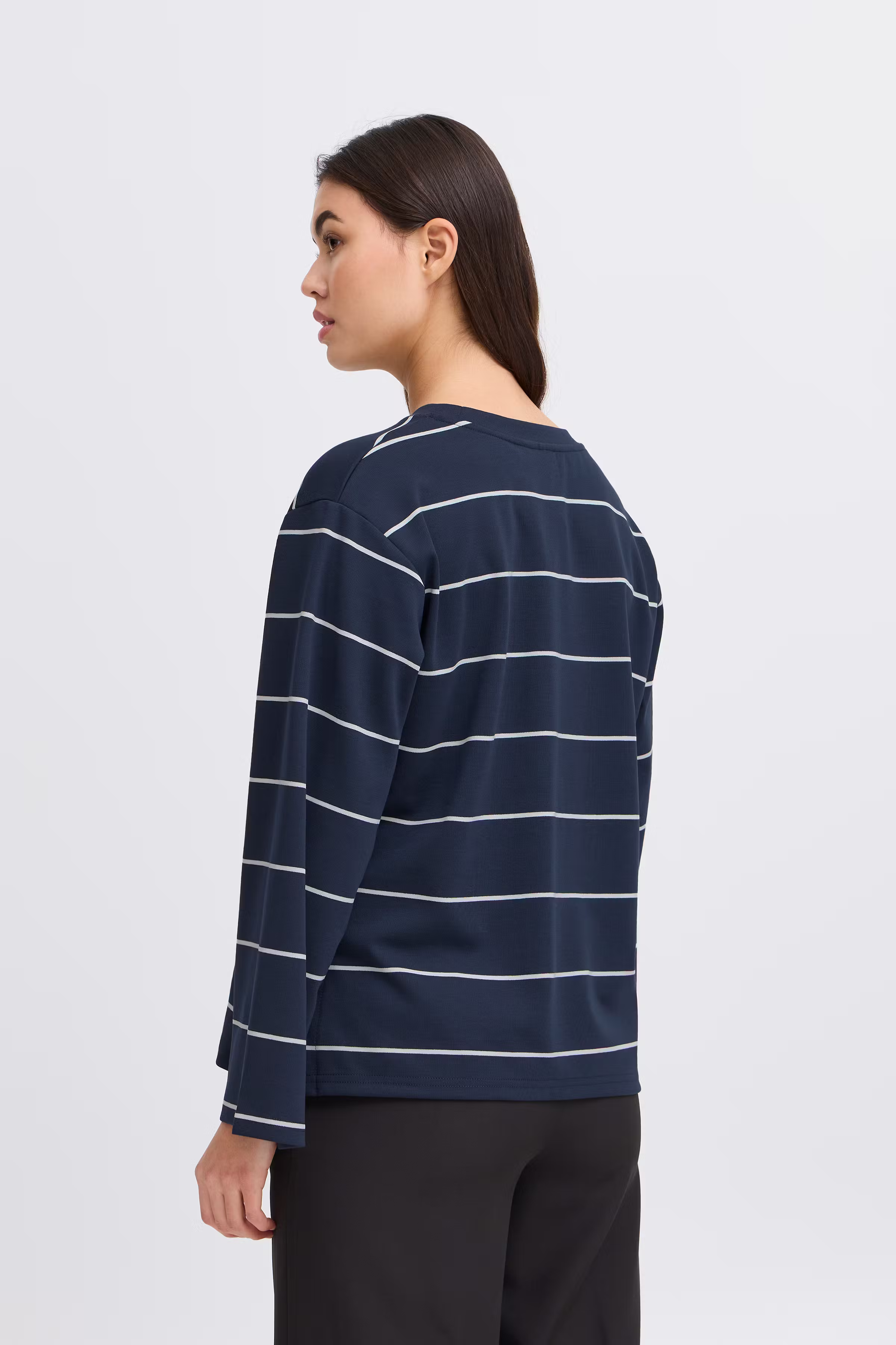 IHKALA LS T-shirt met lange mouwen LOOKBOOK BACK 20122673-204497