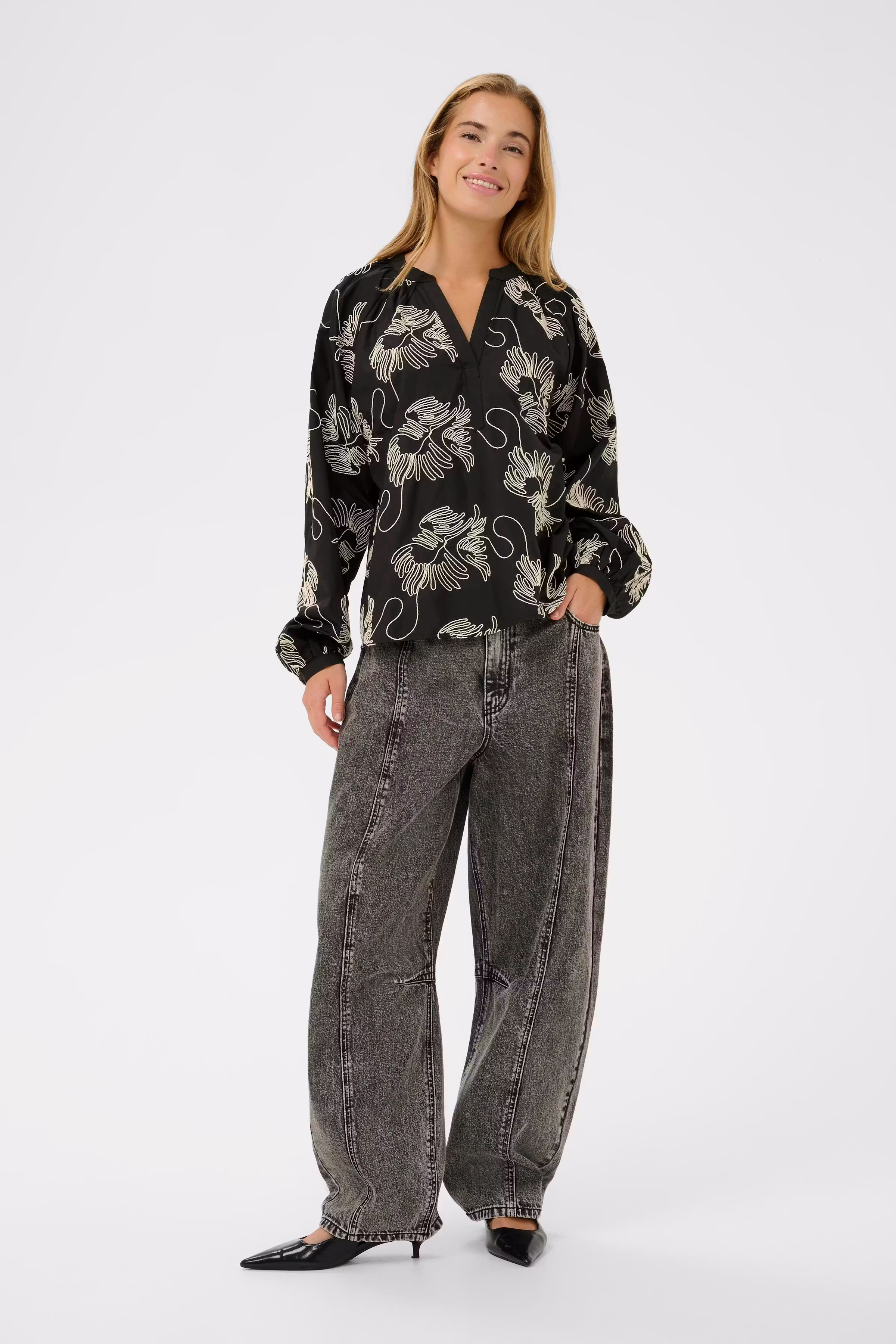 KAvinie Bluse LOOKBOOK FRONT 10511096-108831