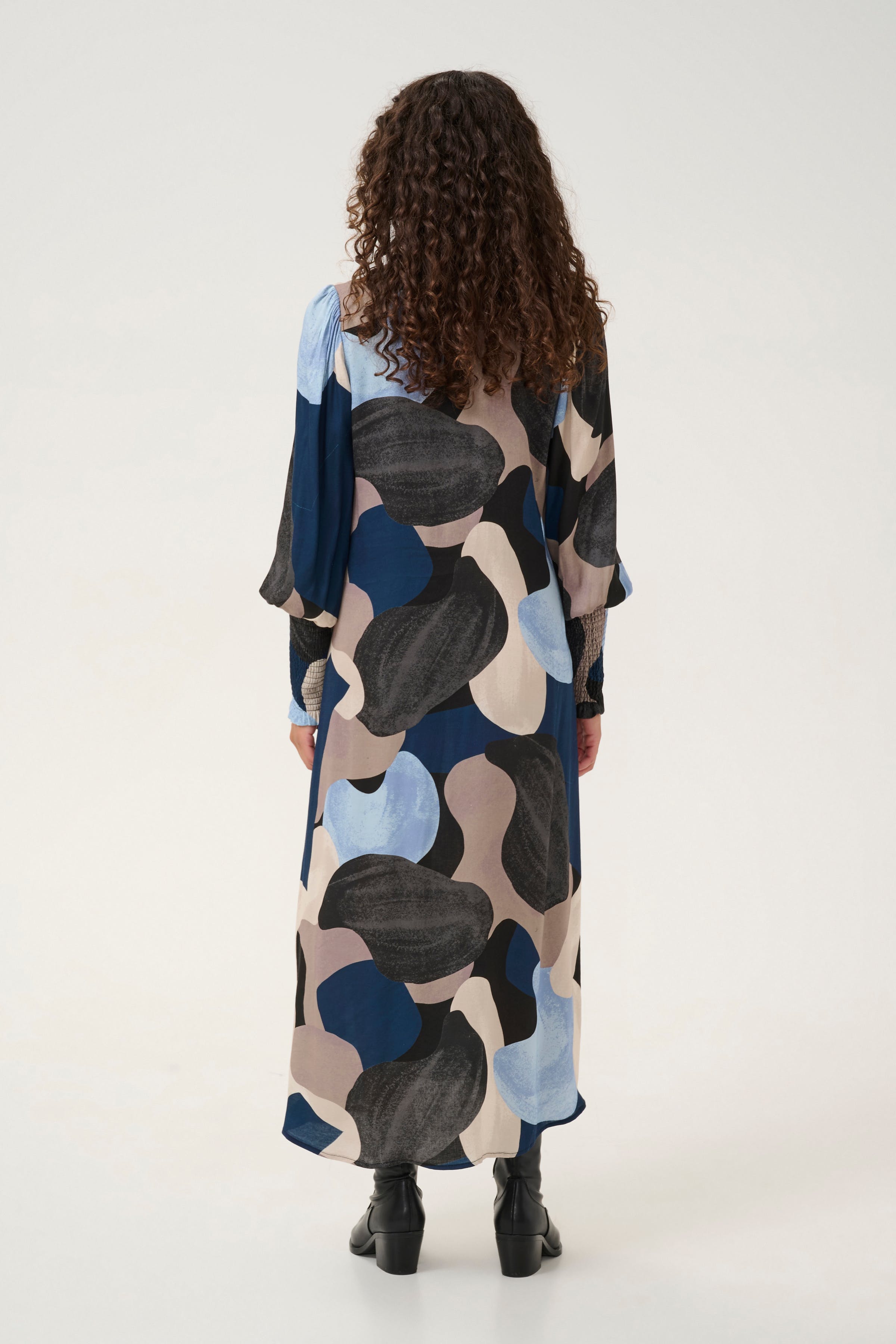 CUdana Dress LOOKBOOK BACK 50110177-107176