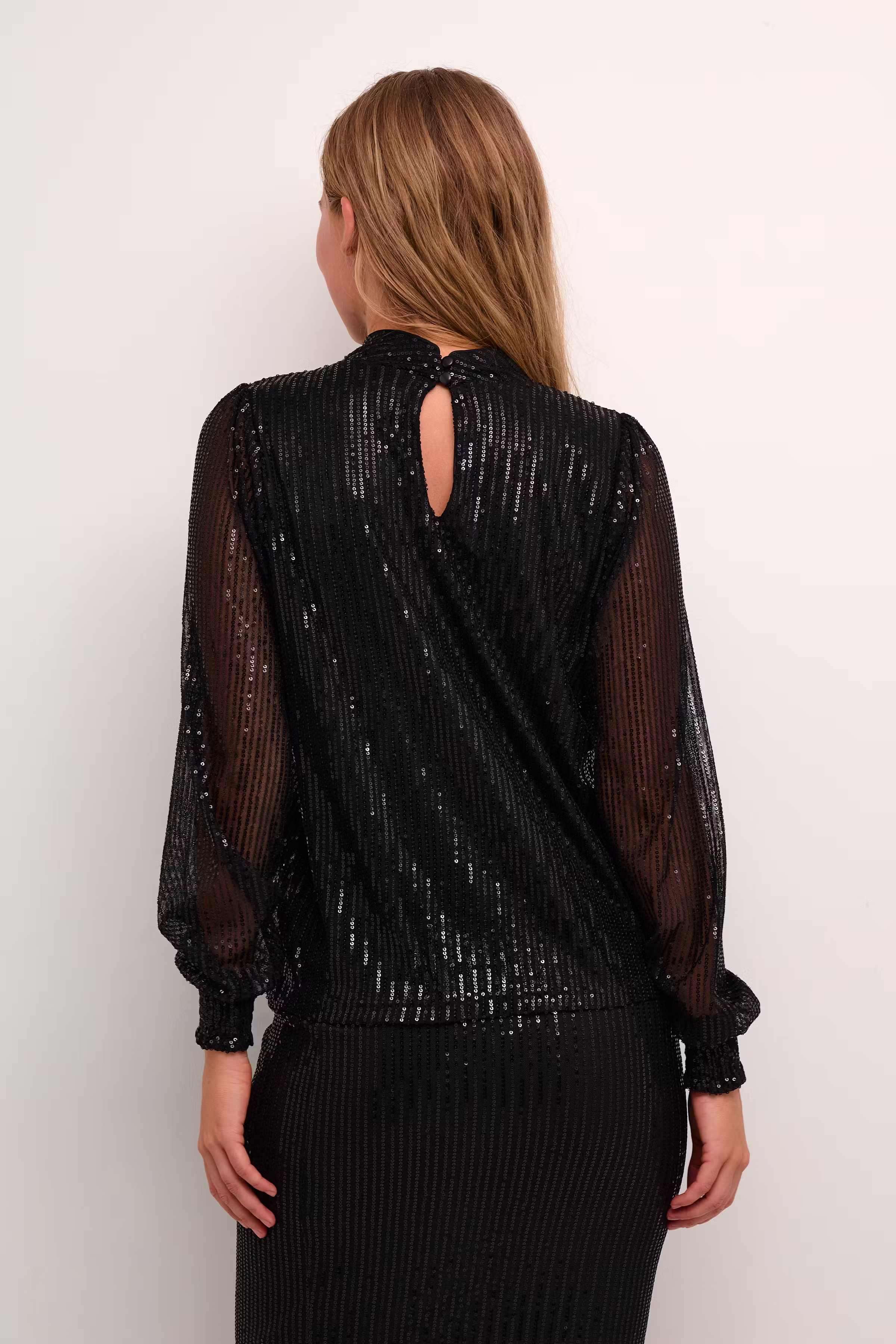 KAbolette Sequin blouse LOOKBOOK BACK 10508000-100121
