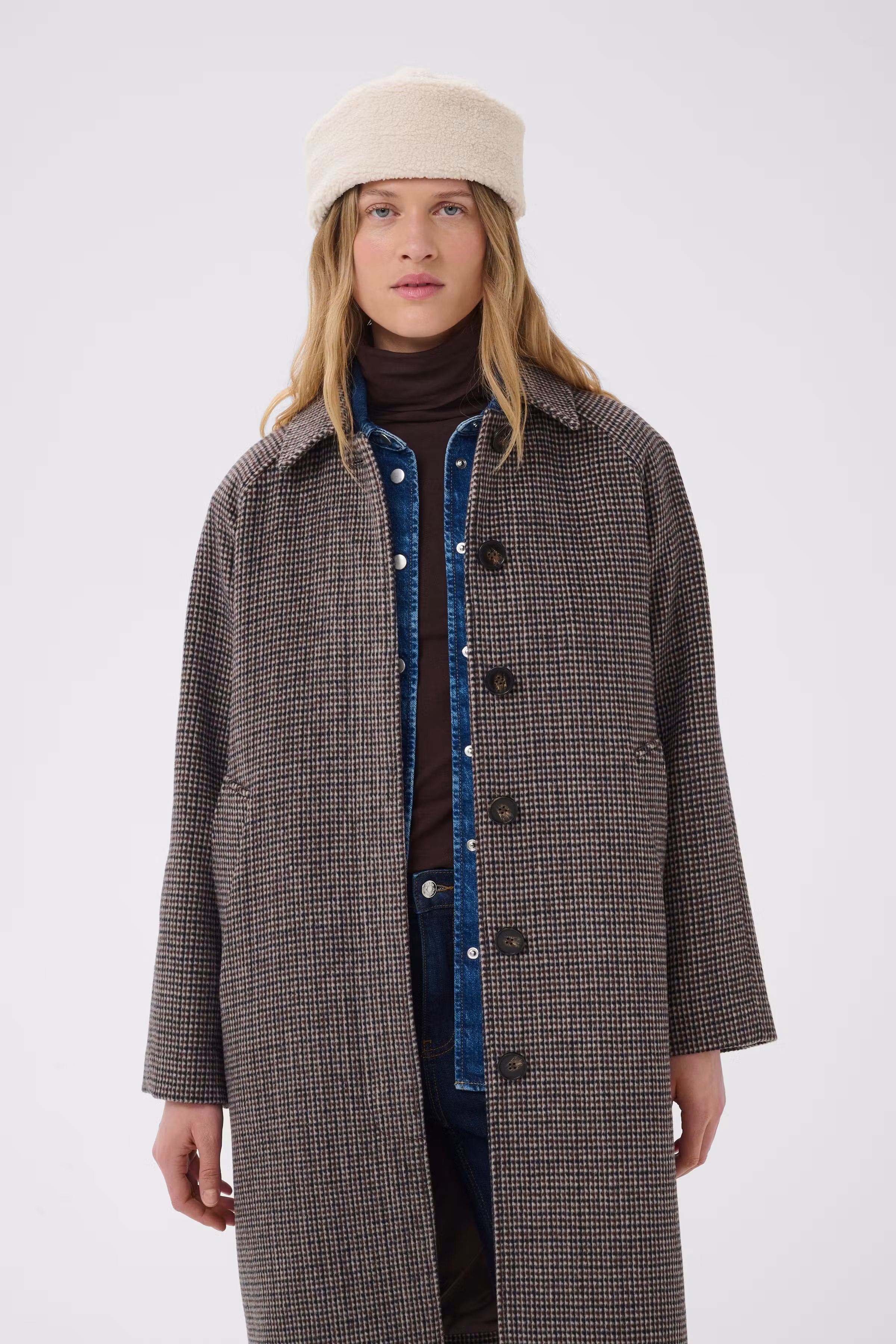 ChrissePW Hut LOOKBOOK FRONT 30310668-130000