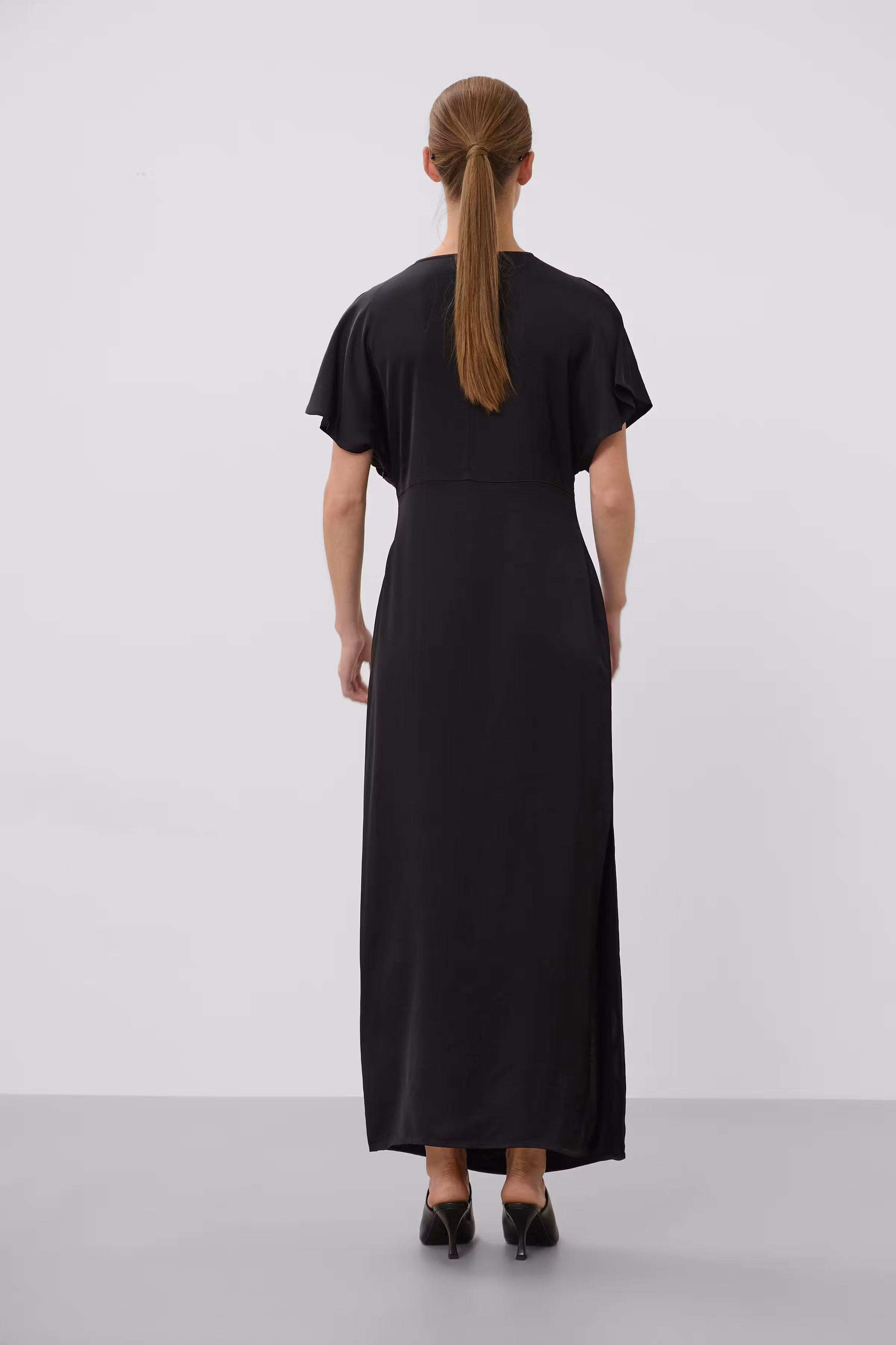 SLEvilia Klänning LOOKBOOK BACK 30409157-194008