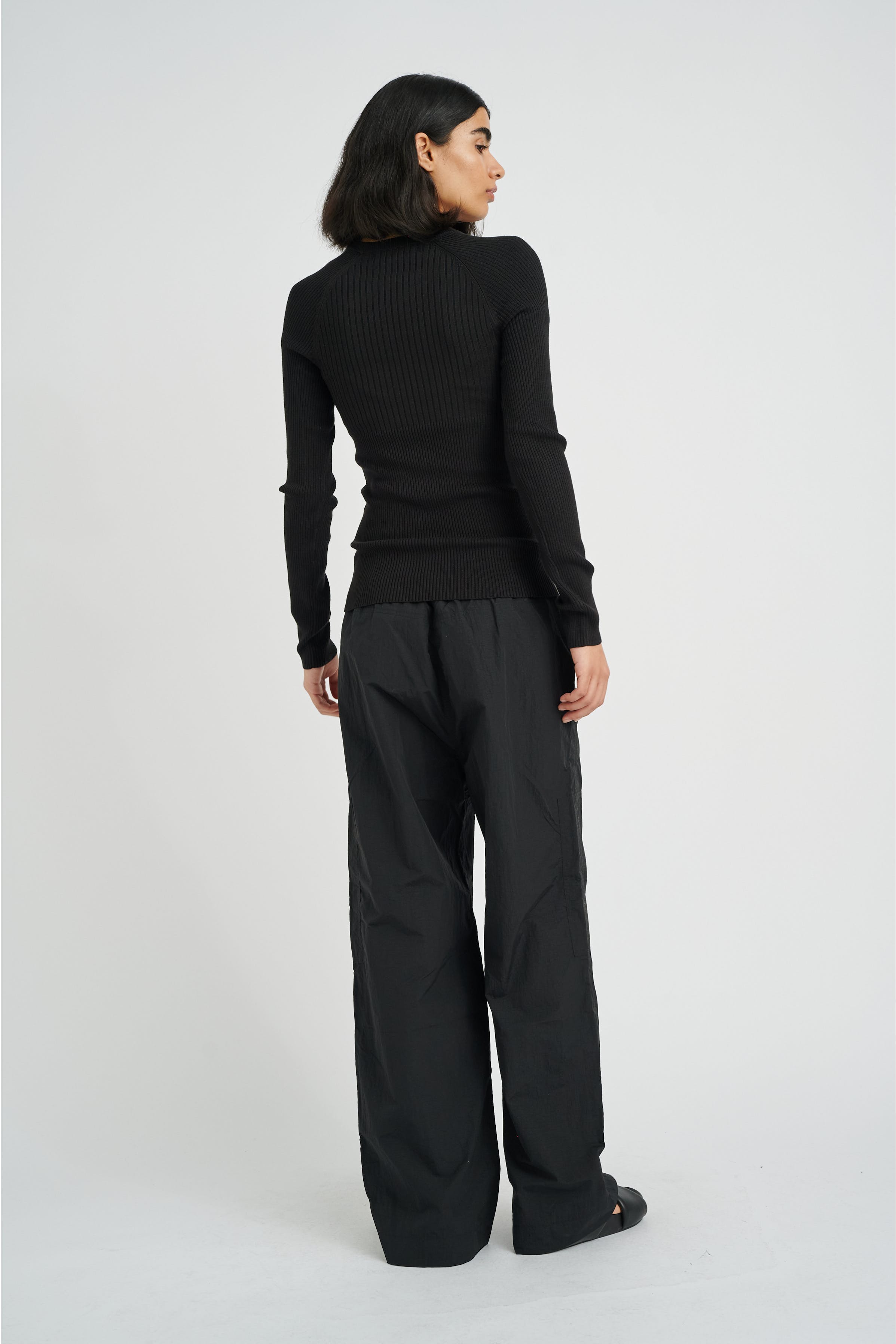 AloraIW Pullover LOOKBOOK BACK 30108097-194008