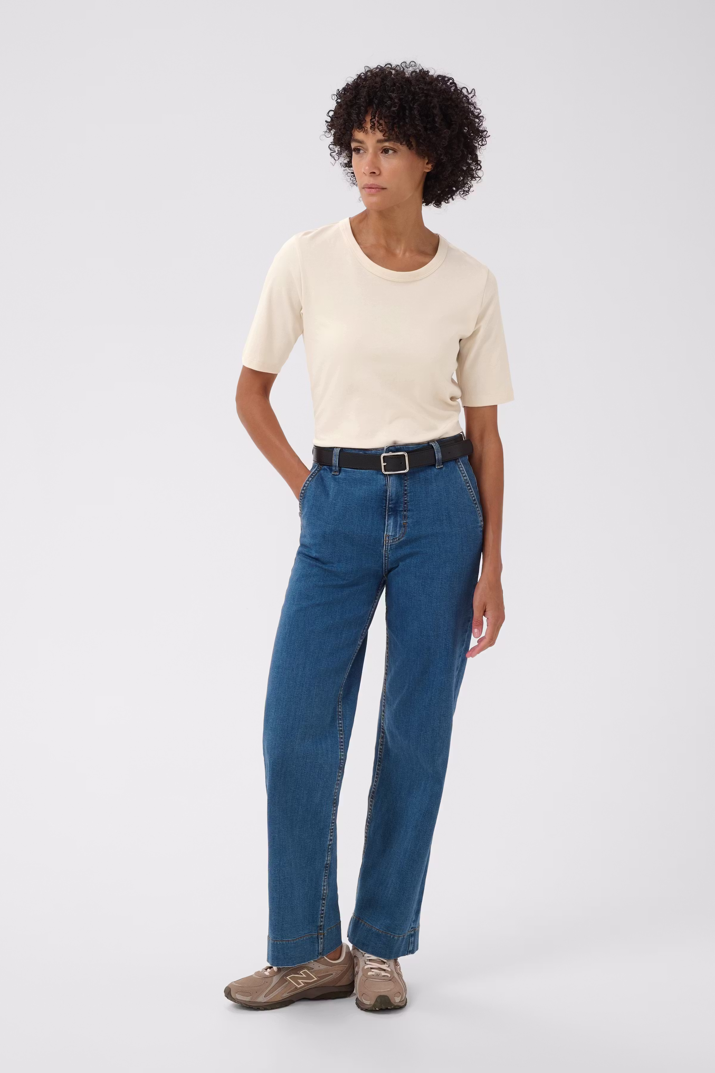 RatanaPW T-shirt LOOKBOOK FRONT 30309870-120304
